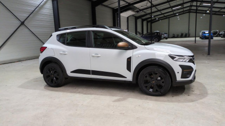 46560_p28 - DACIA - SANDERO - 2025