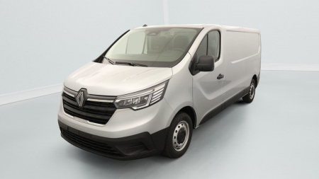 369815_p2 - RENAULT - TRAFIC - 2026