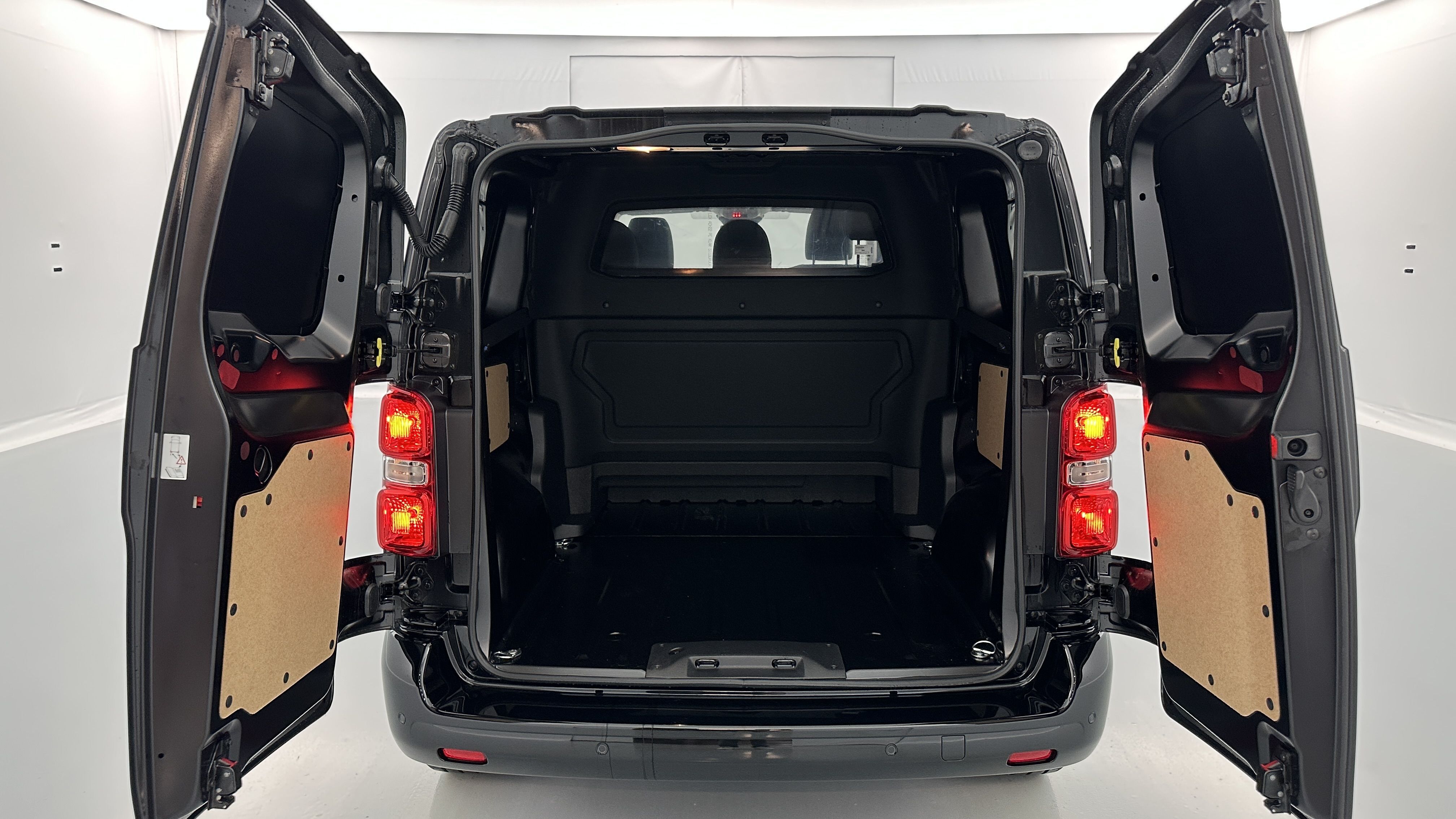 GLI00010257_p53 - PEUGEOT - EXPERT CA - 2025 - photo 9