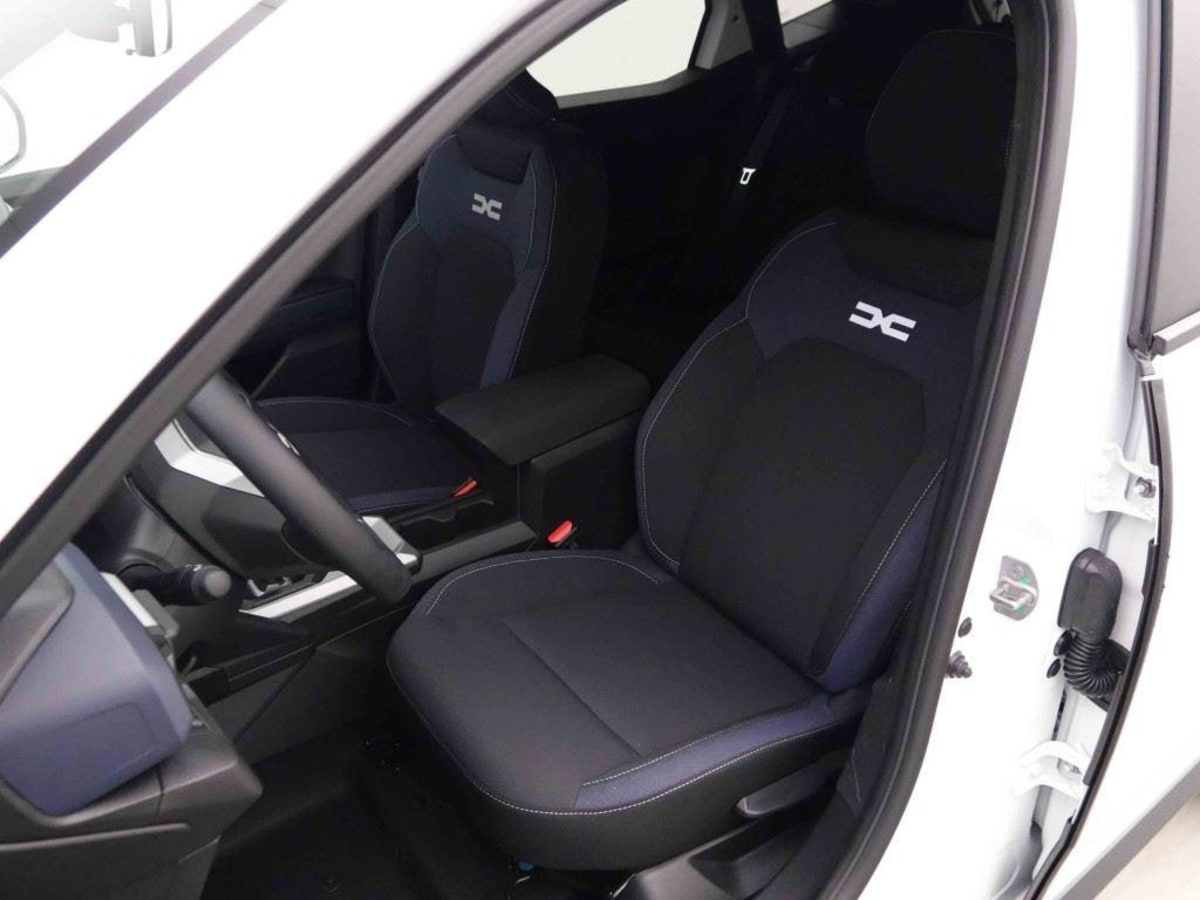381311_p2 - DACIA - DUSTER - 2026 - photo 5