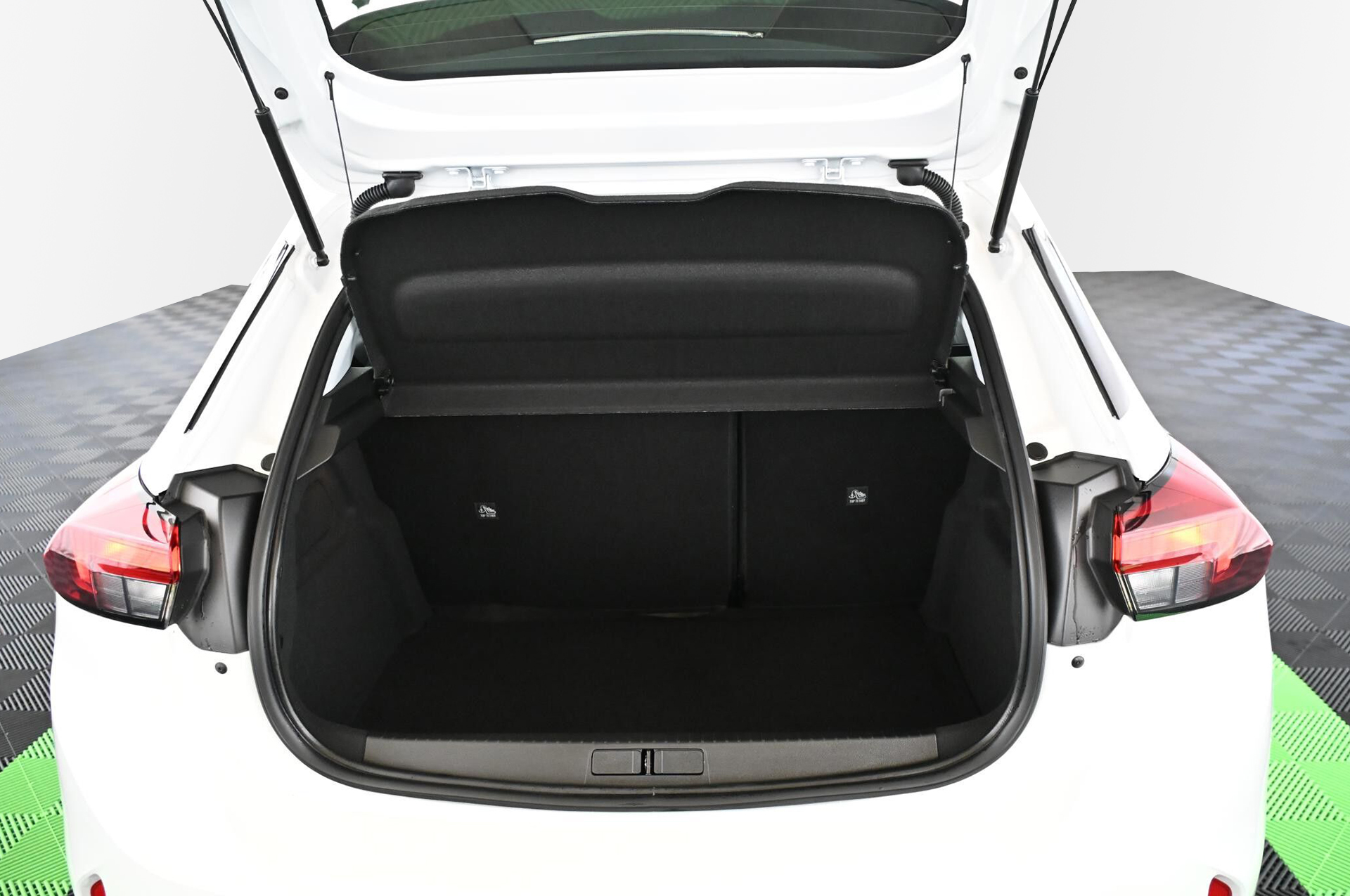 19024_p35 - OPEL - CORSA - 2023 - photo 35