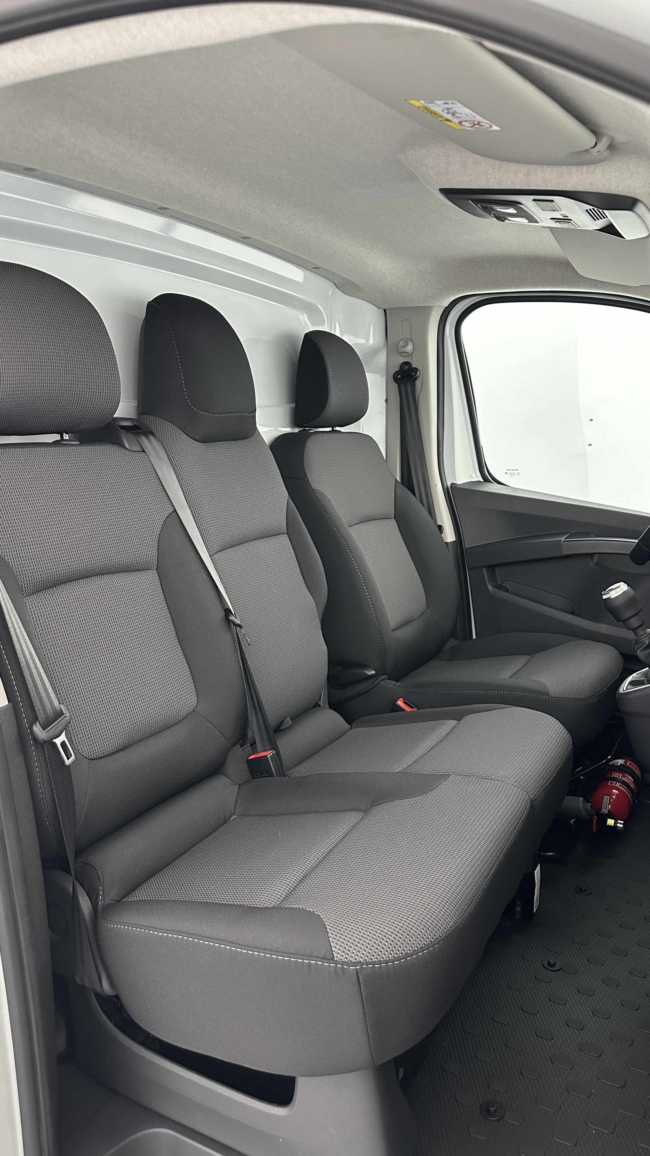GLI00026340_p53 - RENAULT - TRAFIC - 2025 - photo 7