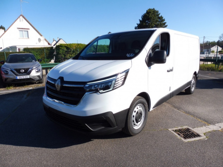 74160_p51 - RENAULT - TRAFIC - 2025