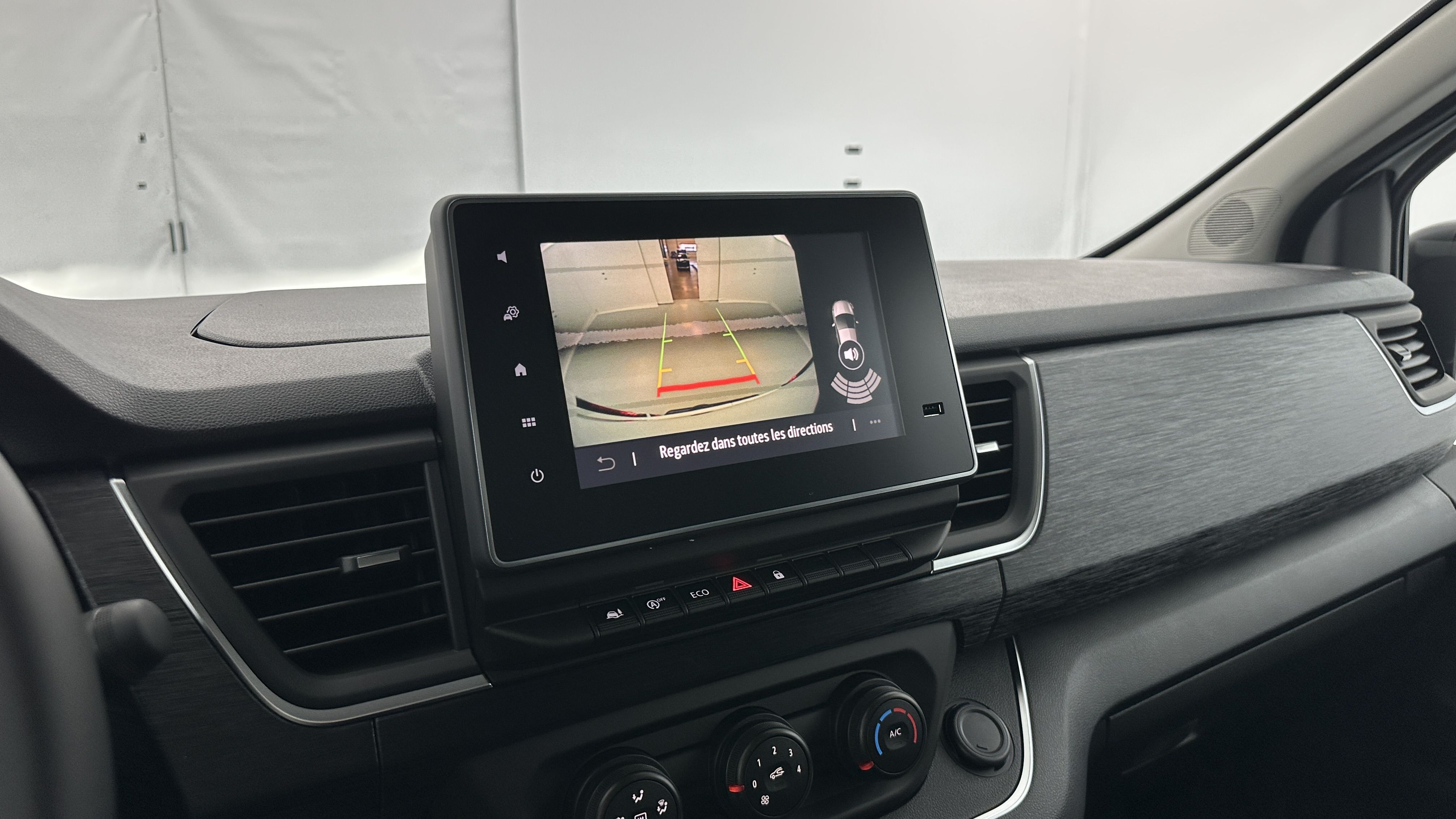 GLI00026545_p53 - RENAULT - TRAFIC - 2025 - photo 12