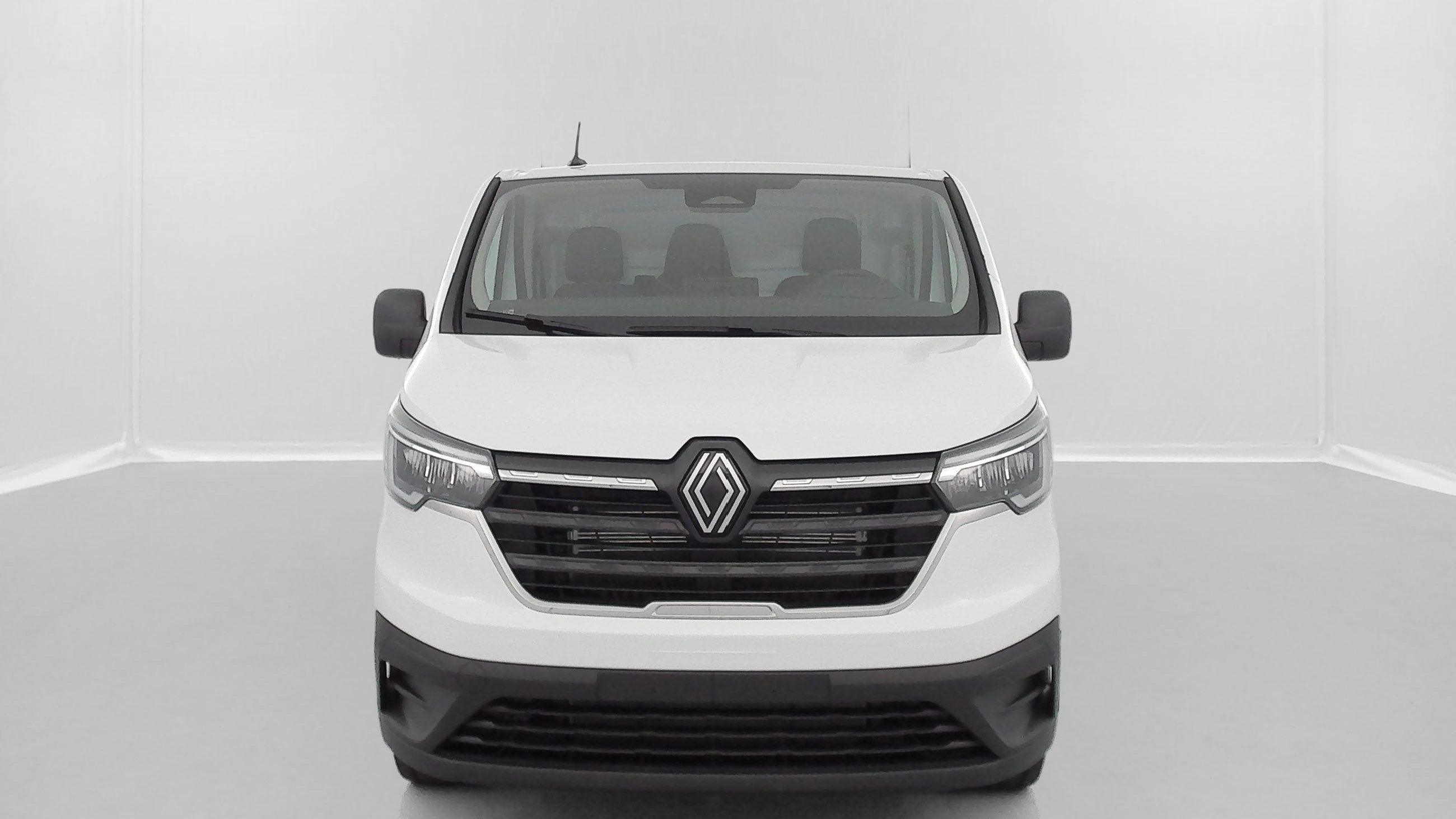 GLI00026546_p53 - RENAULT - TRAFIC - 2026 - photo 2