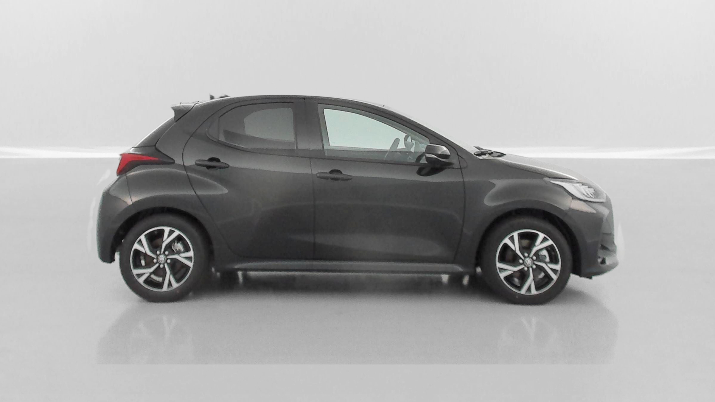 GLI00035403_p53 - TOYOTA - YARIS - 2025 - photo 26