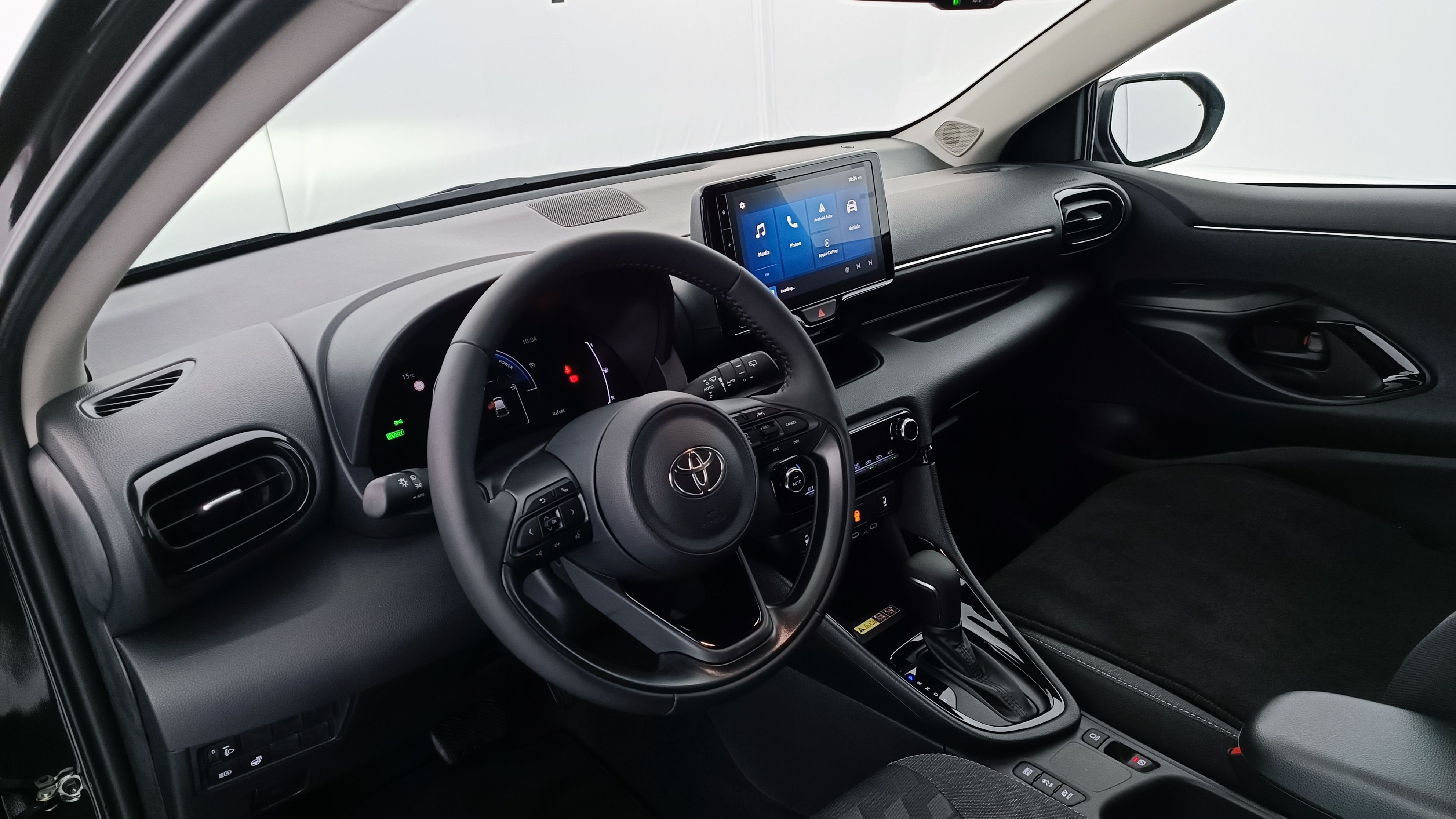 GLI00035396_p53 - TOYOTA - YARIS - 2025 - photo 6