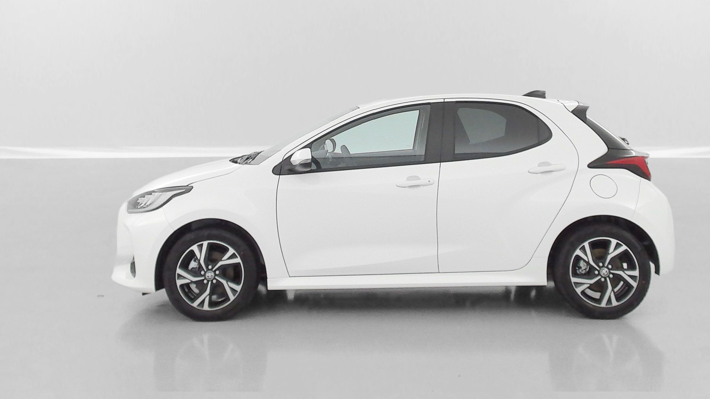 GLI00035388_p53 - TOYOTA - YARIS - 2025 - photo 4