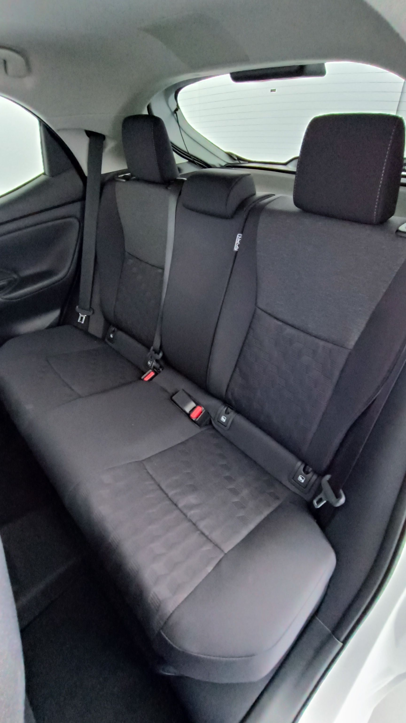 GLI00035388_p53 - TOYOTA - YARIS - 2025 - photo 9