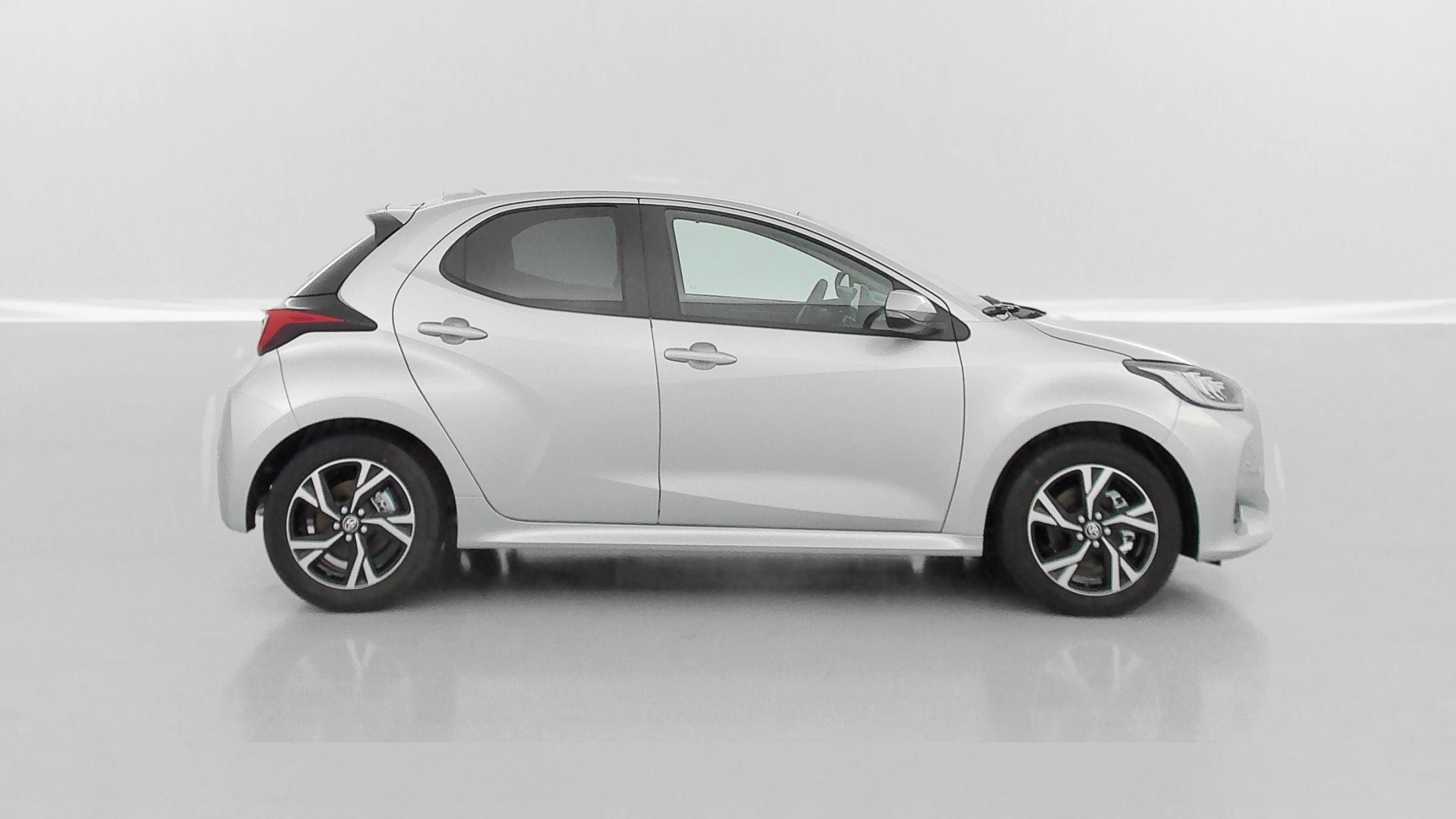 GLI00035395_p53 - TOYOTA - YARIS - 2025 - photo 27