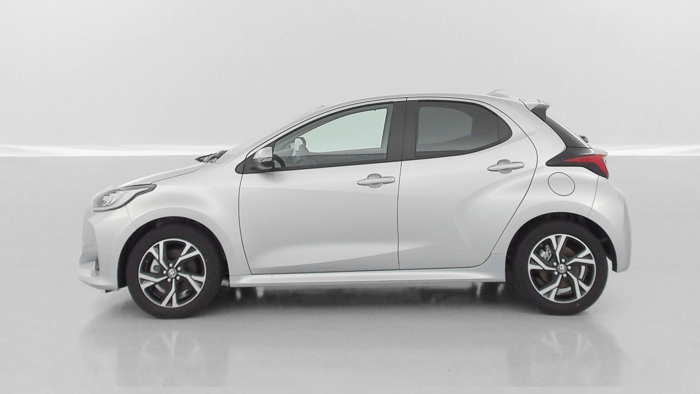 GLI00035393_p53 - TOYOTA - YARIS - 2025 - photo 4