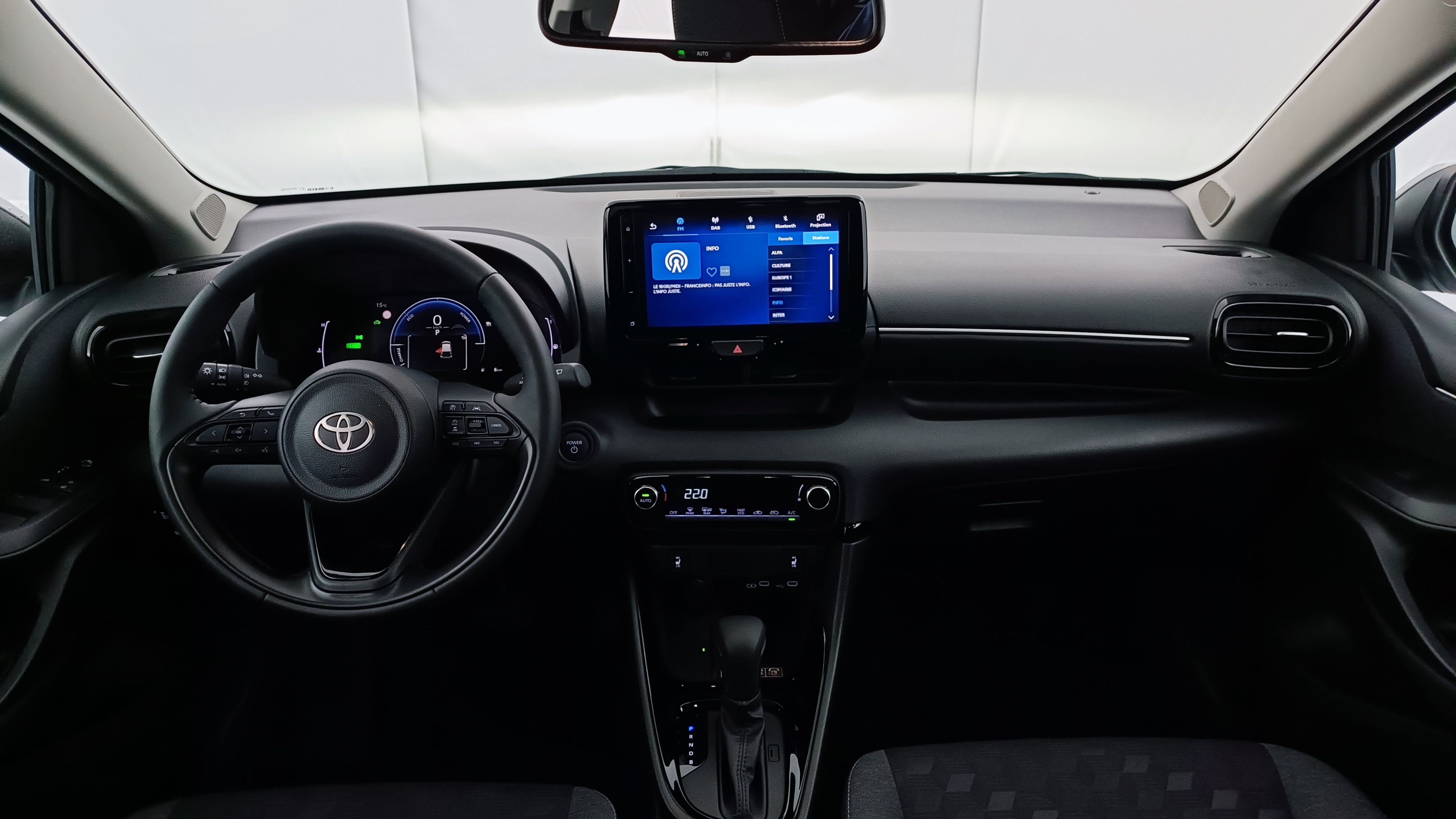 GLI00035391_p53 - TOYOTA - YARIS - 2025 - photo 7