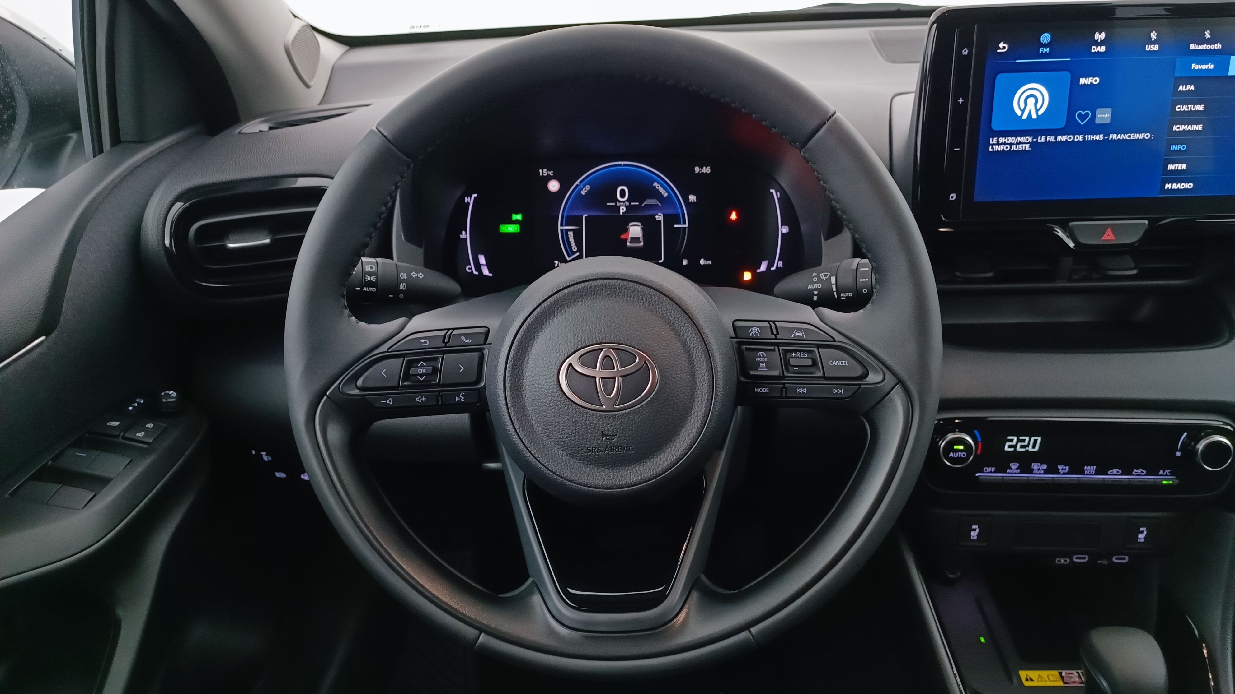 GLI00035391_p53 - TOYOTA - YARIS - 2025 - photo 15