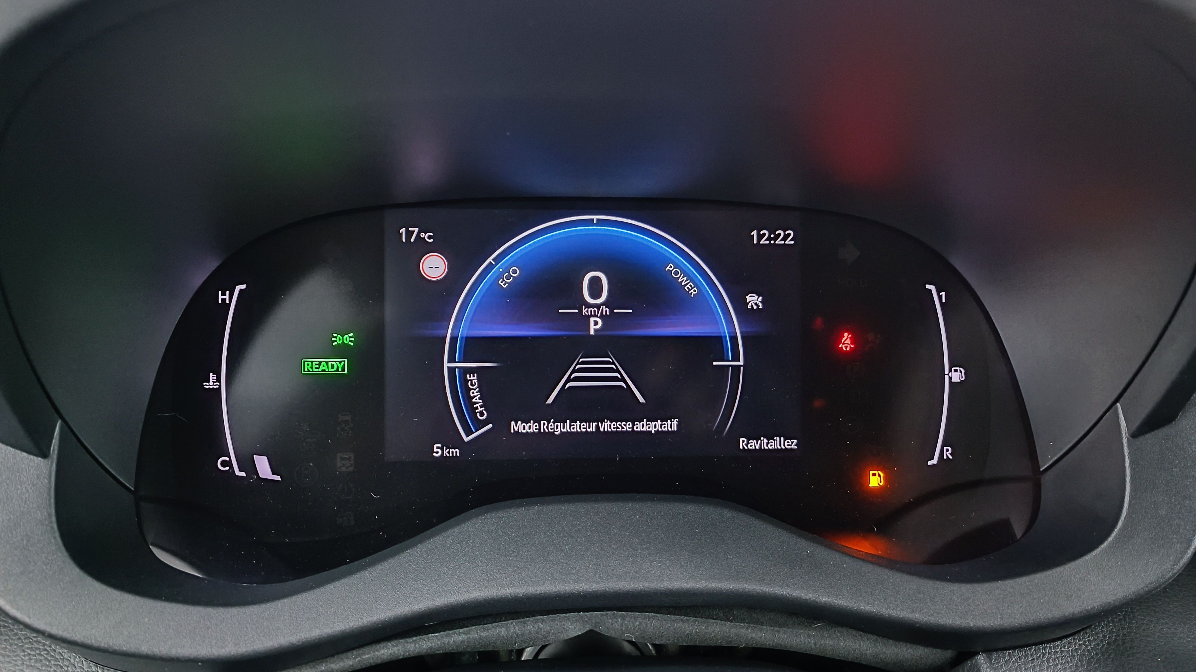 GLI00035394_p53 - TOYOTA - YARIS - 2025 - photo 16