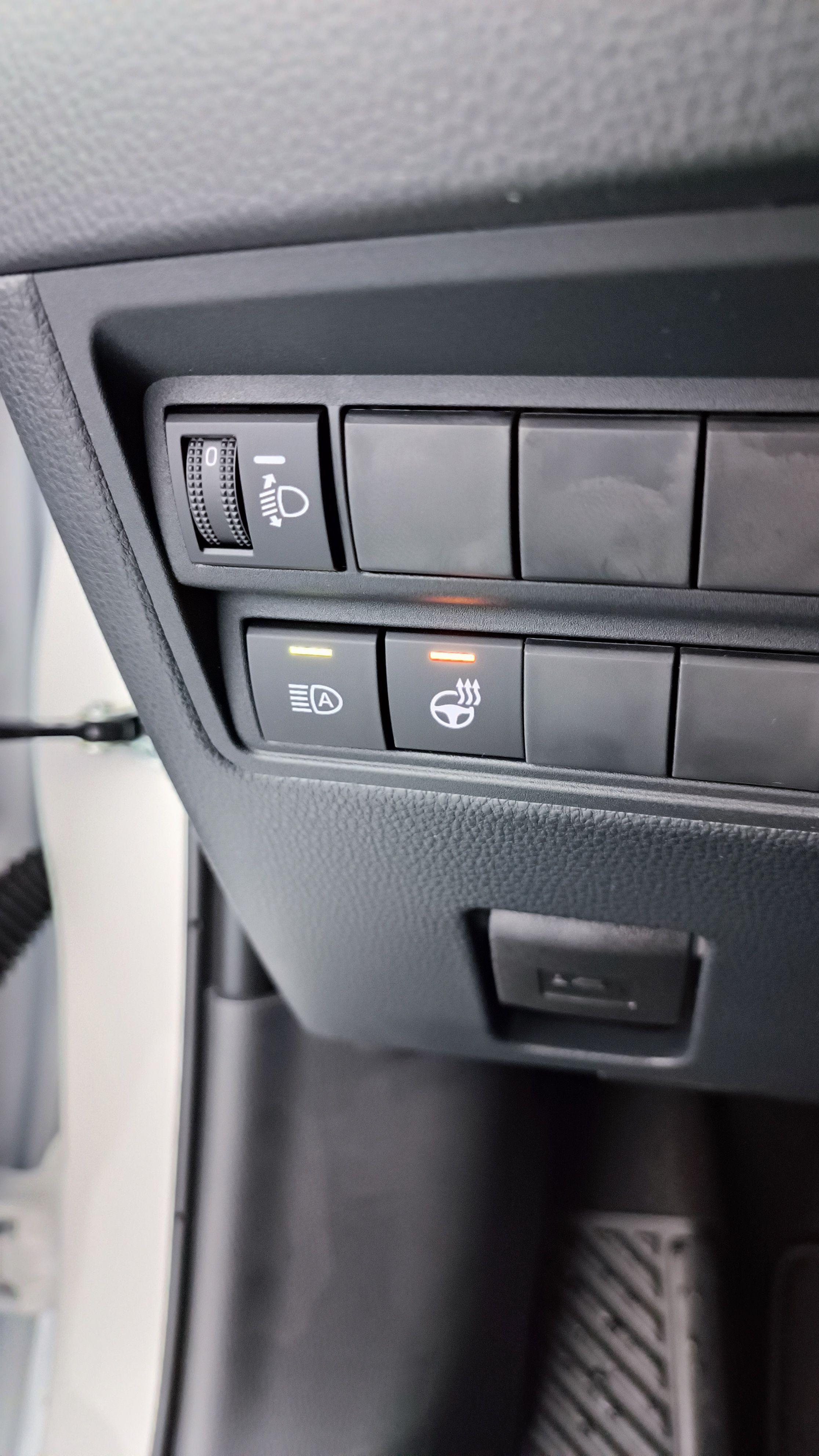 GLI00035394_p53 - TOYOTA - YARIS - 2025 - photo 21