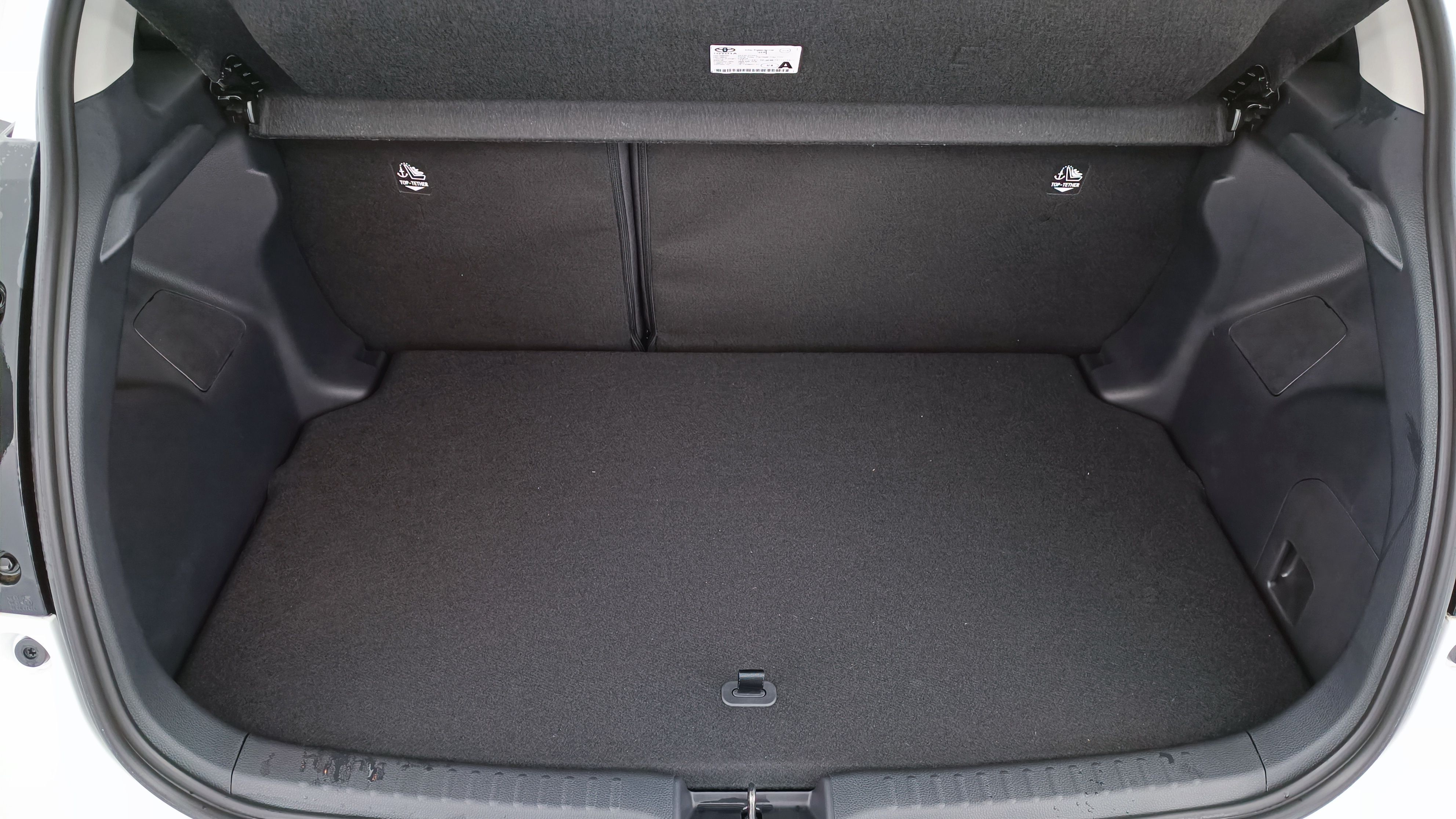 GLI00035387_p53 - TOYOTA - YARIS - 2025 - photo 10