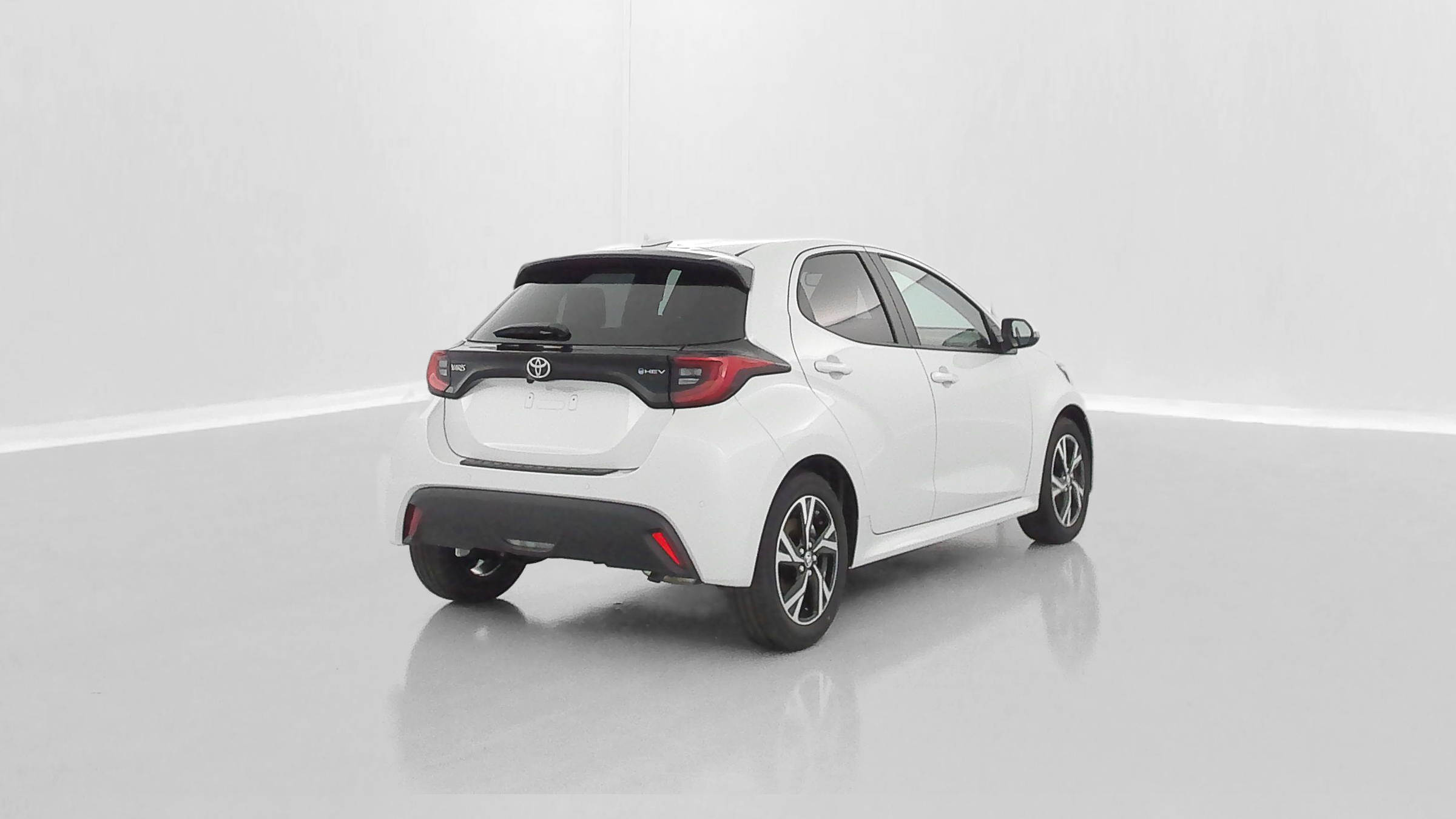 GLI00035384_p53 - TOYOTA - YARIS - 2025 - photo 25