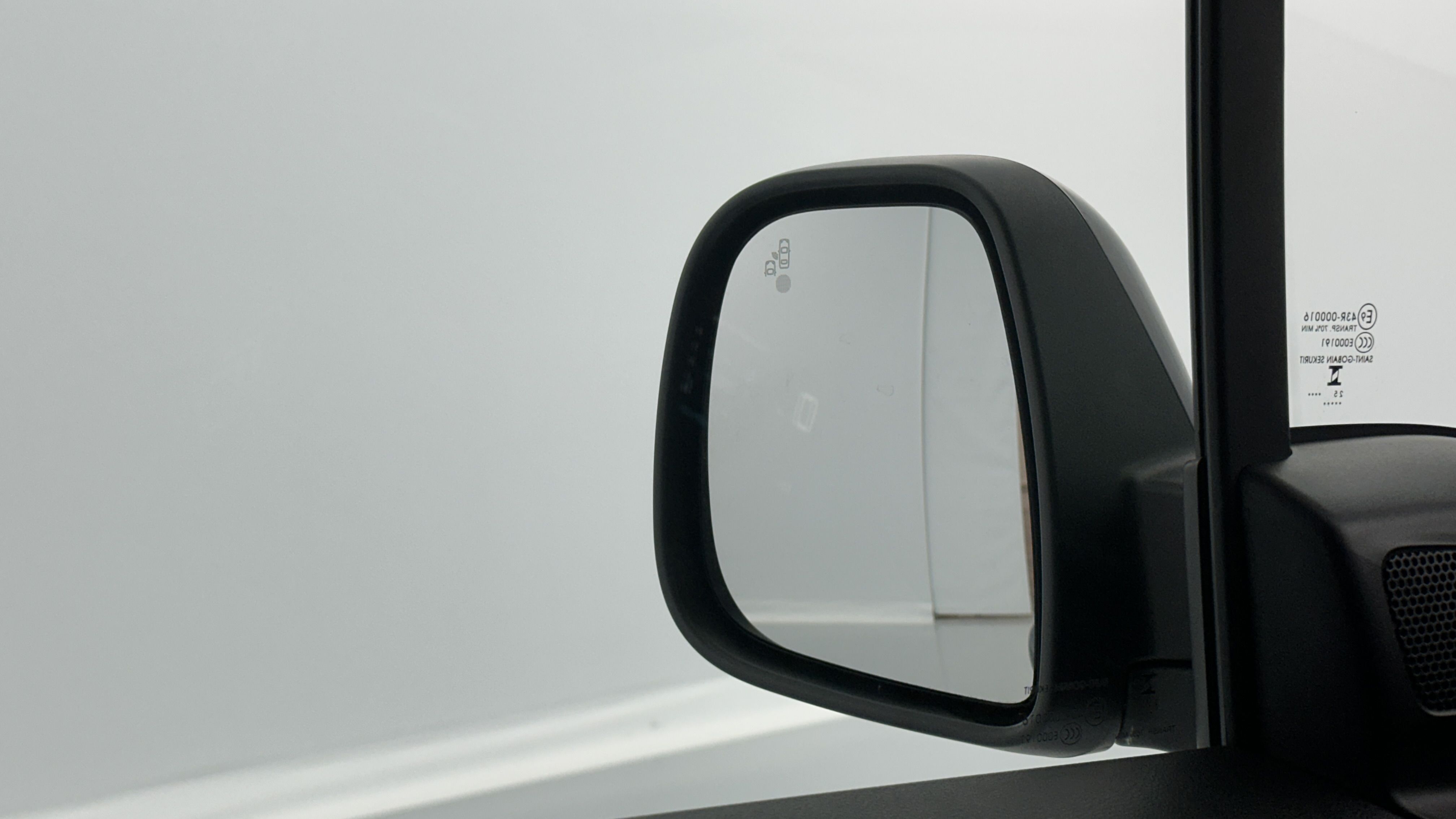 GLI00017542_p53 - CITROEN - BERLINGO - 2025 - photo 20