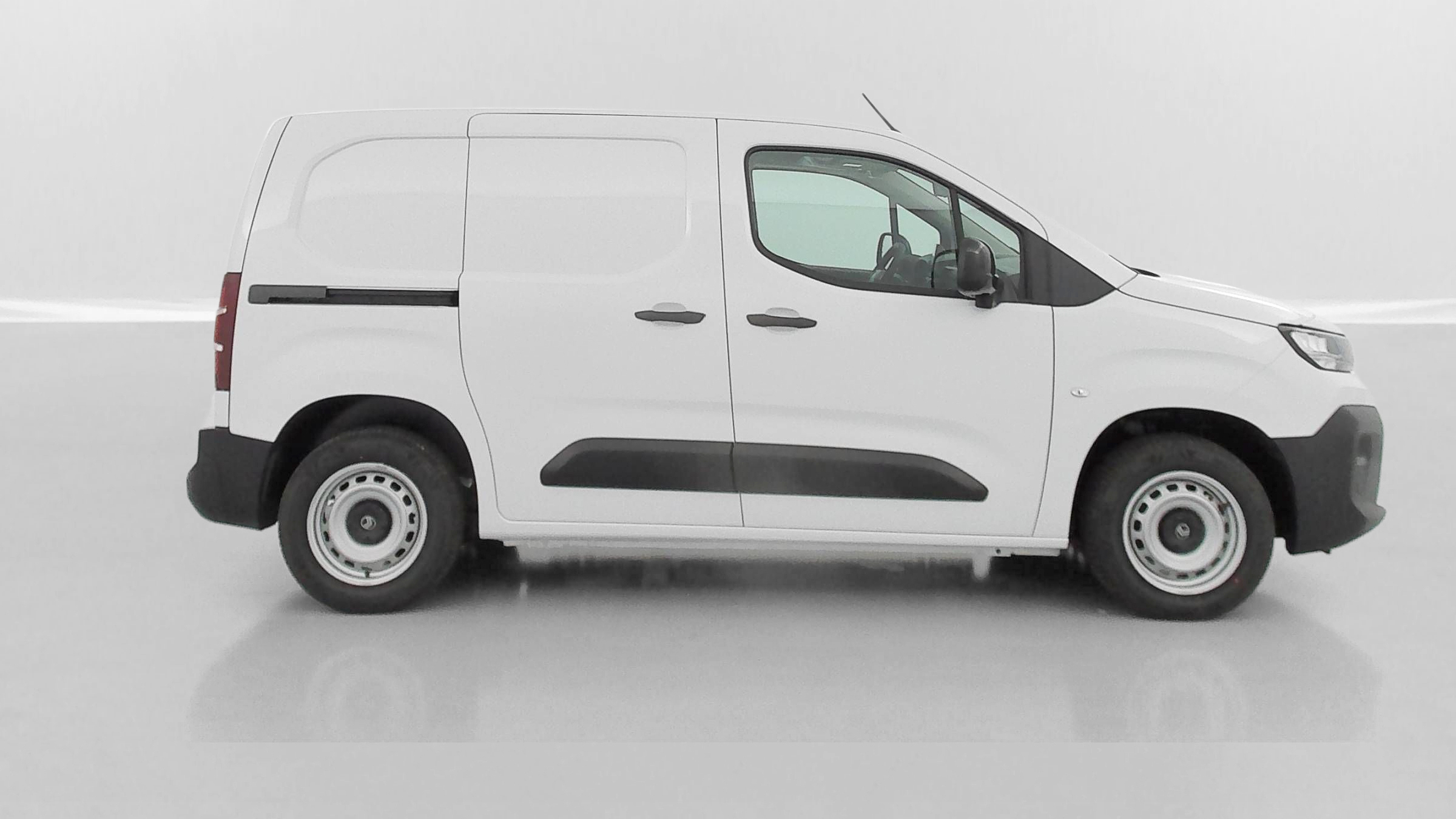 GLI00017535_p53 - CITROEN - BERLINGO - 2025 - photo 25