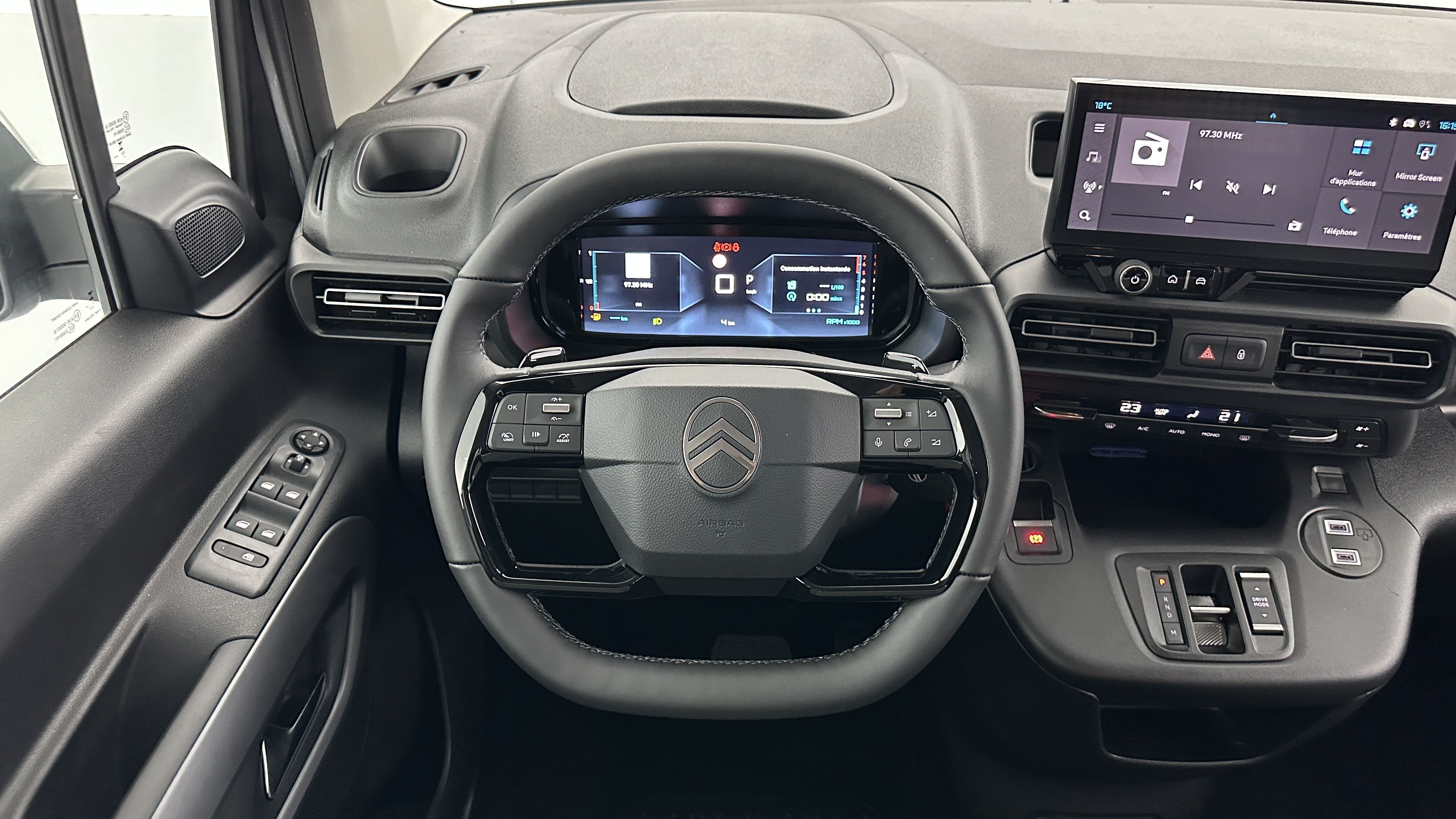 GLI00035033_p53 - CITROEN - BERLINGO - 2025 - photo 13