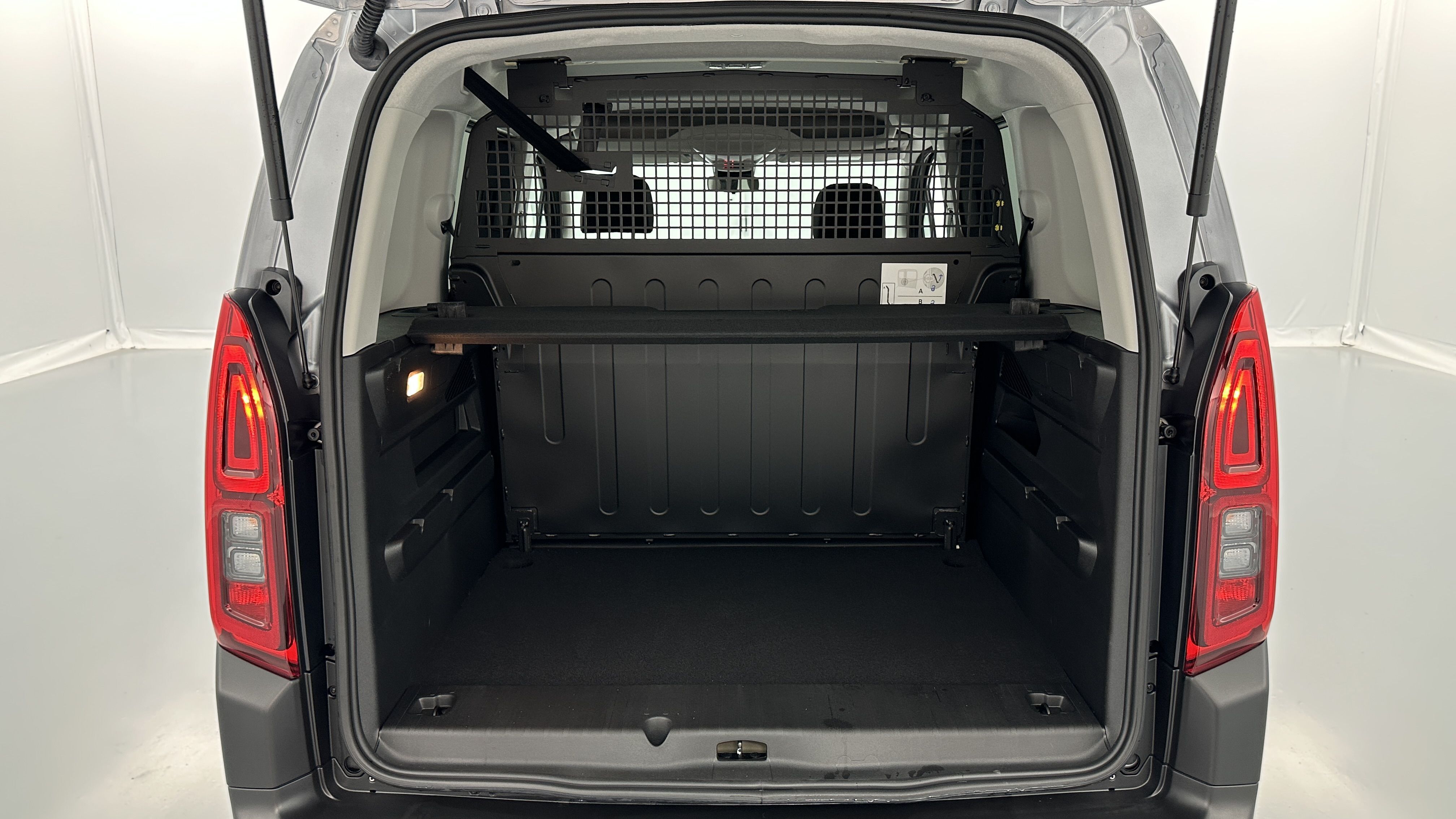 GLI00035031_p53 - CITROEN - BERLINGO - 2025 - photo 10