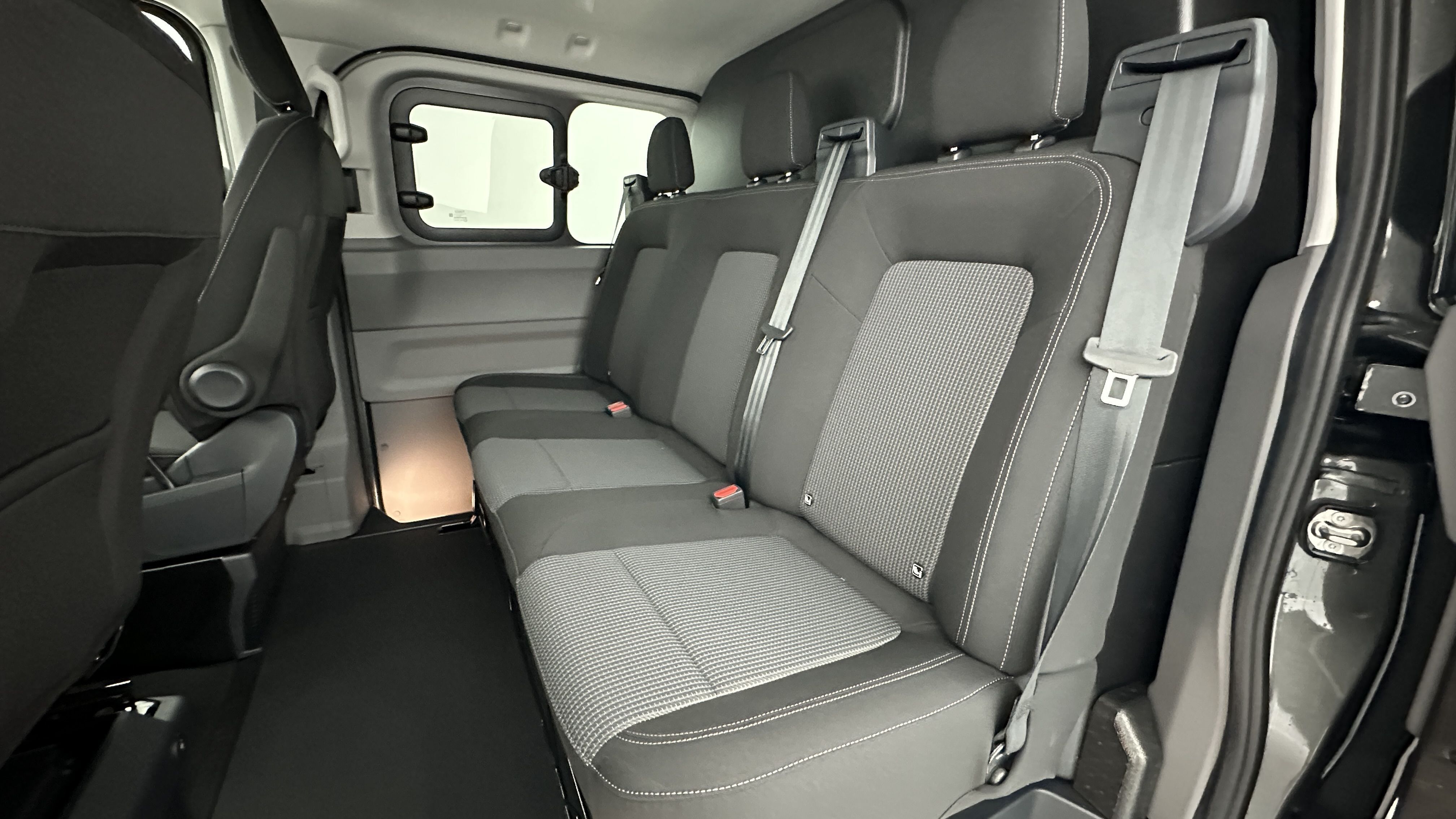 GLI00024038_p53 - VOLKSWAGEN - TRANSPORTER PROCAB - 2026 - photo 8
