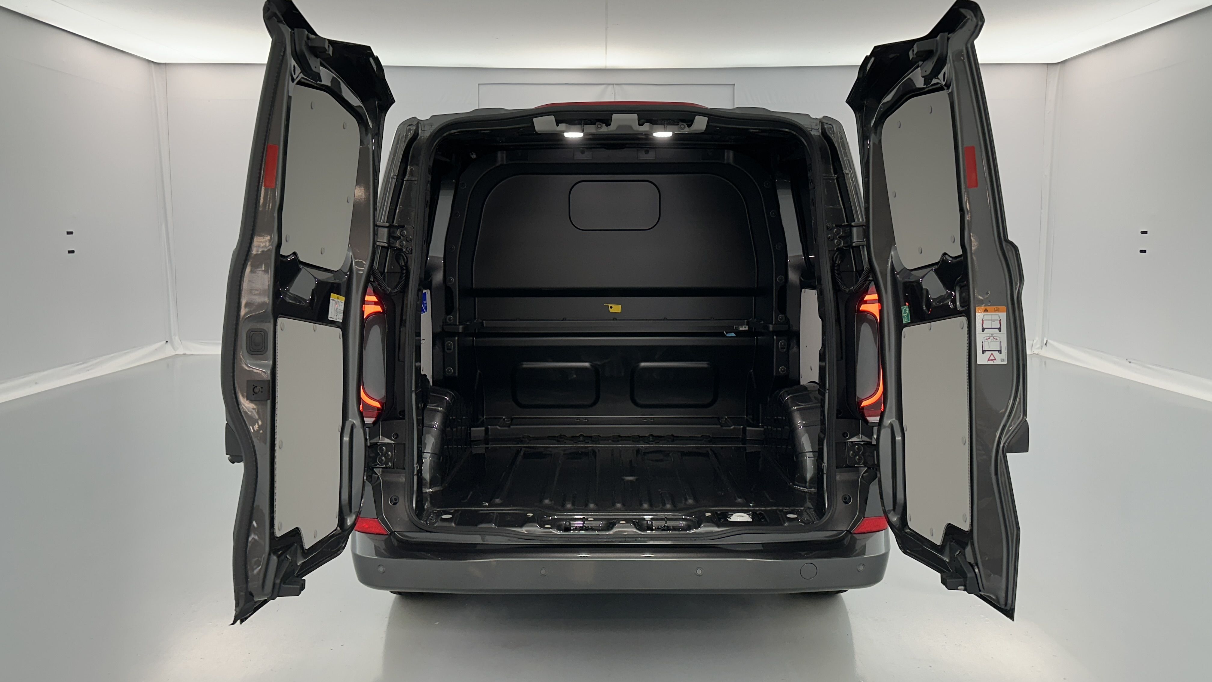 GLI00024038_p53 - VOLKSWAGEN - TRANSPORTER PROCAB - 2026 - photo 9