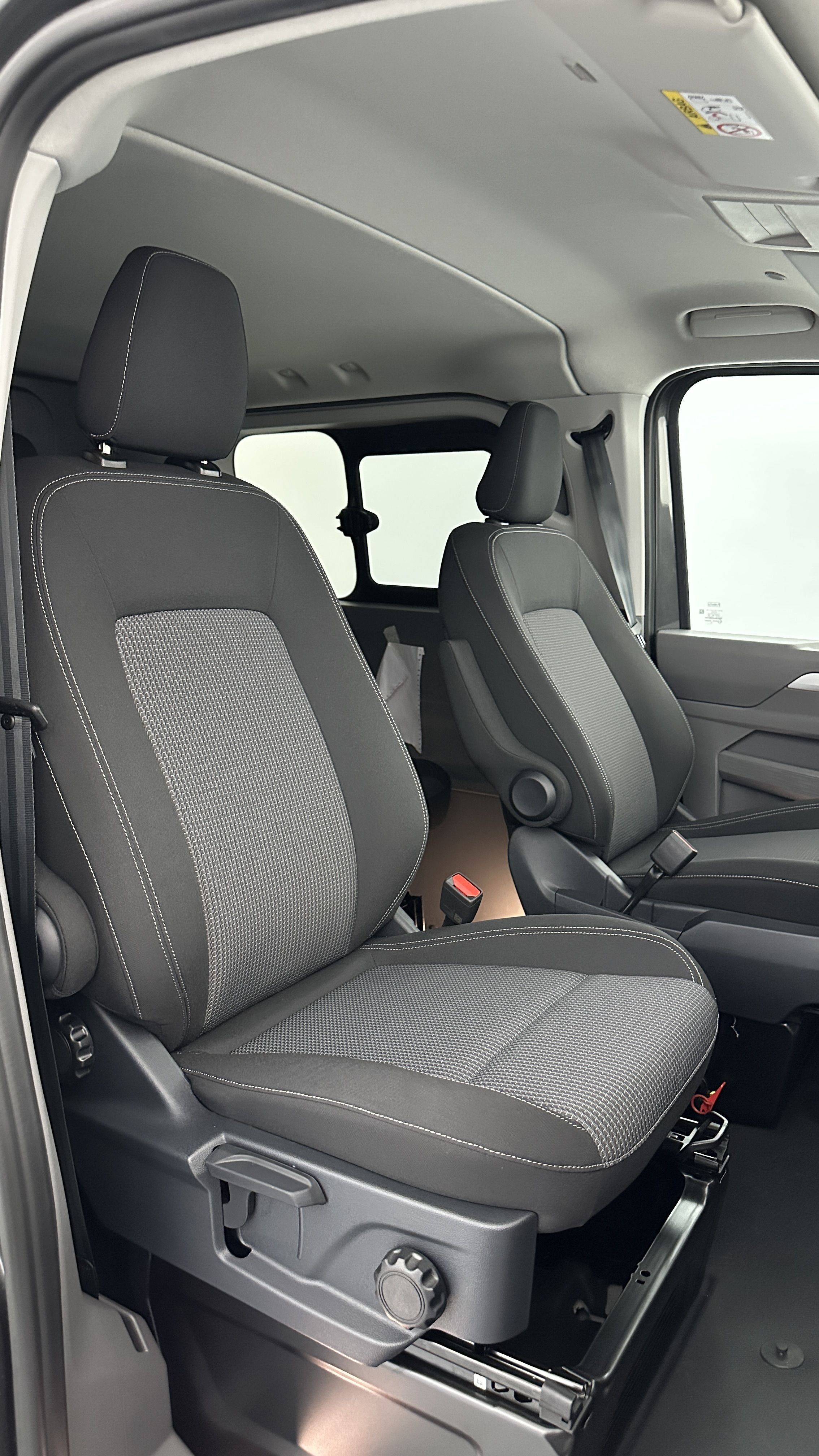 GLI00024038_p53 - VOLKSWAGEN - TRANSPORTER PROCAB - 2026 - photo 13