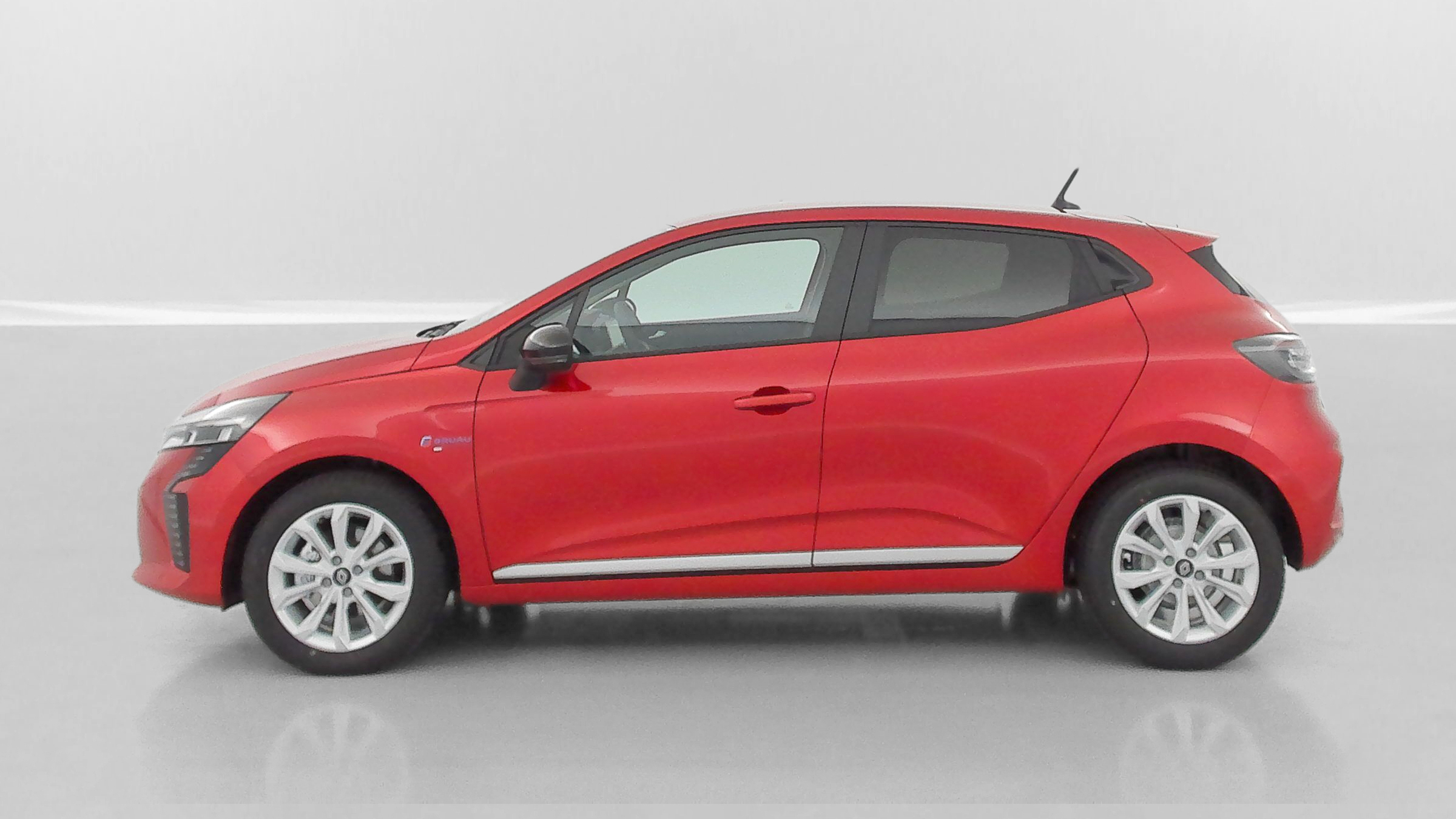 GLI00000574_p53 - RENAULT - CLIO - 2024 - photo 4