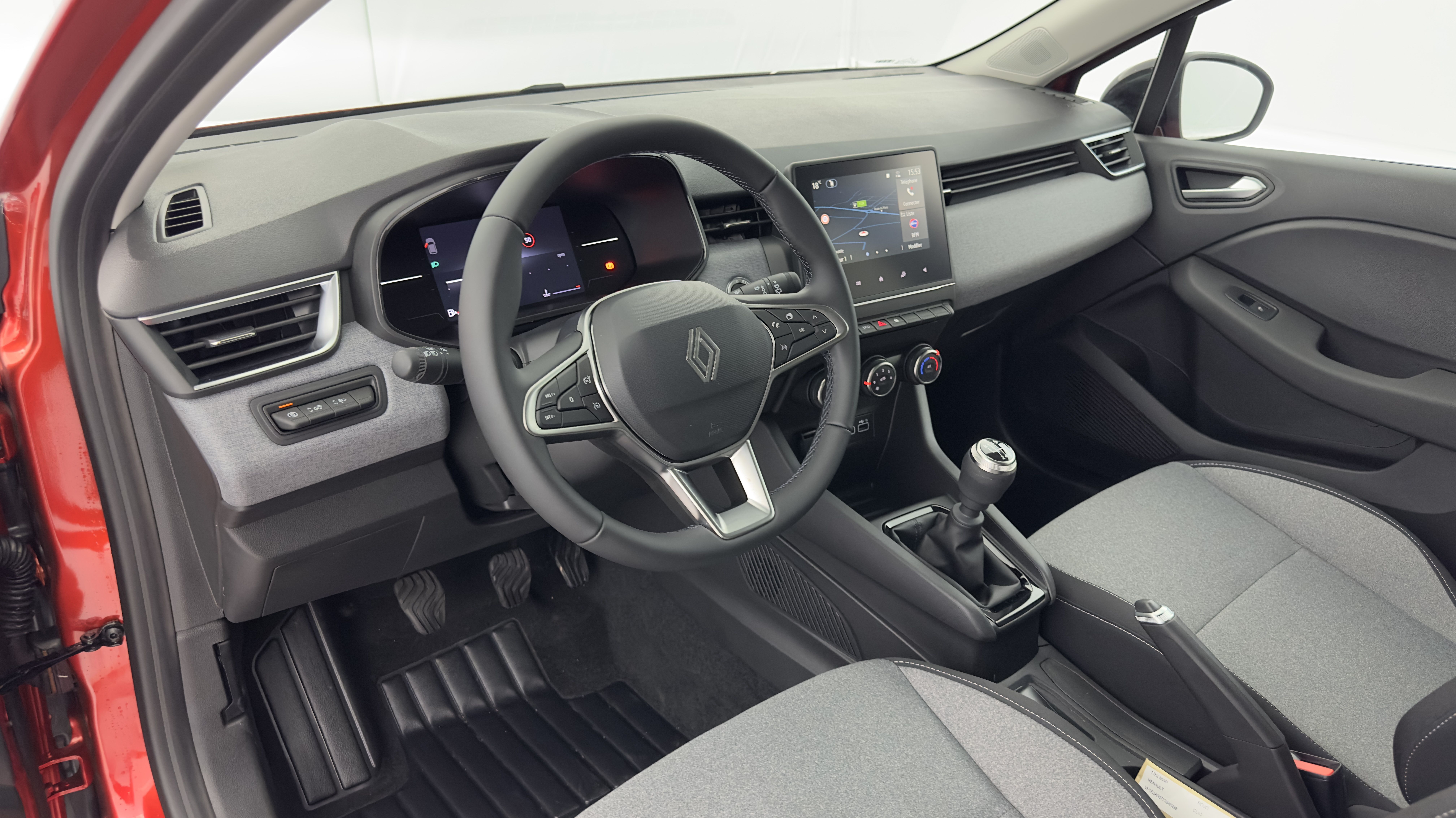 GLI00000574_p53 - RENAULT - CLIO - 2024 - photo 6