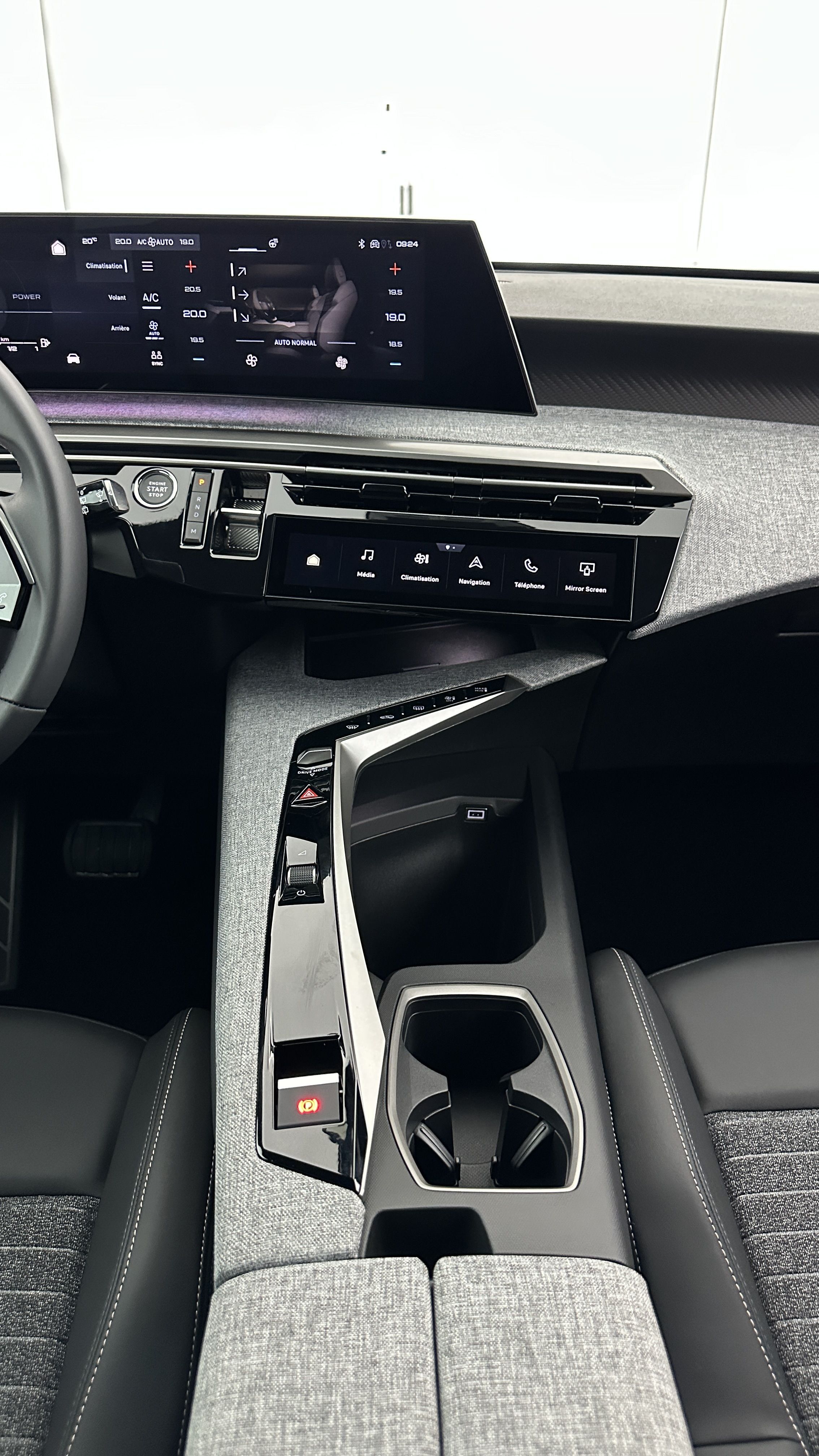 GLI00036202_p53 - PEUGEOT - 5008 - 2025 - photo 17