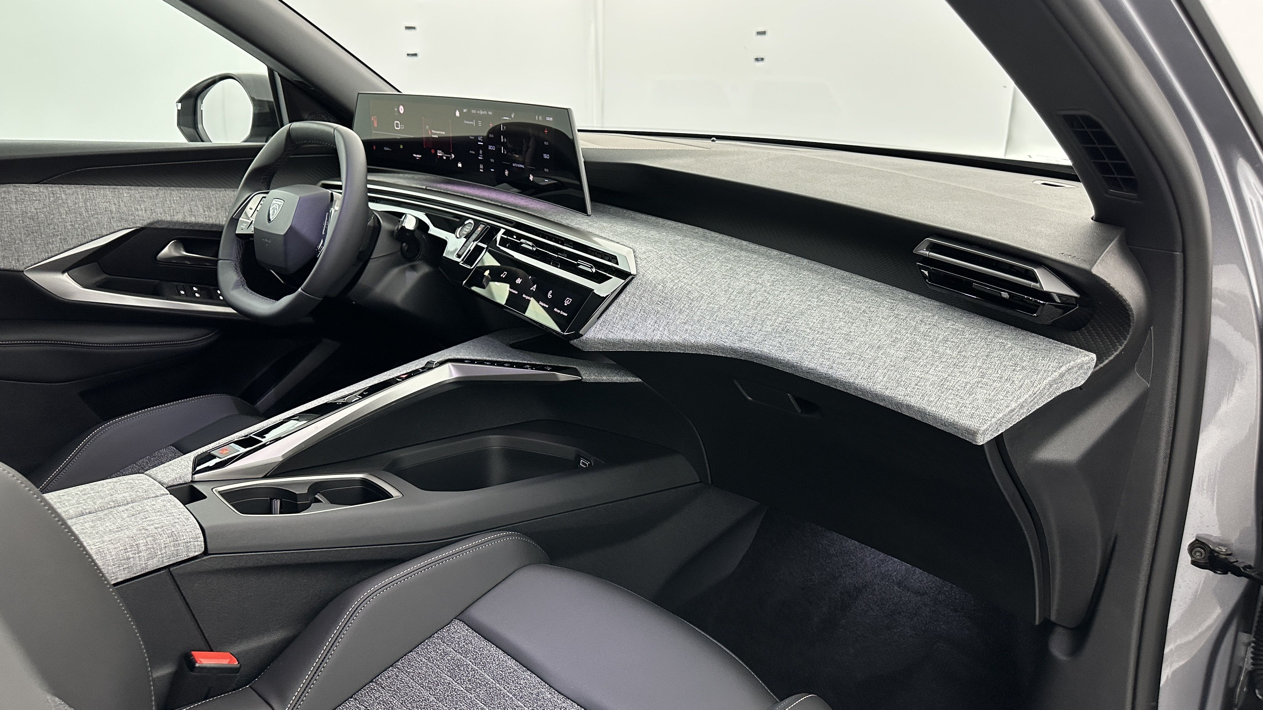 GLI00036201_p53 - PEUGEOT - 5008 - 2025 - photo 8