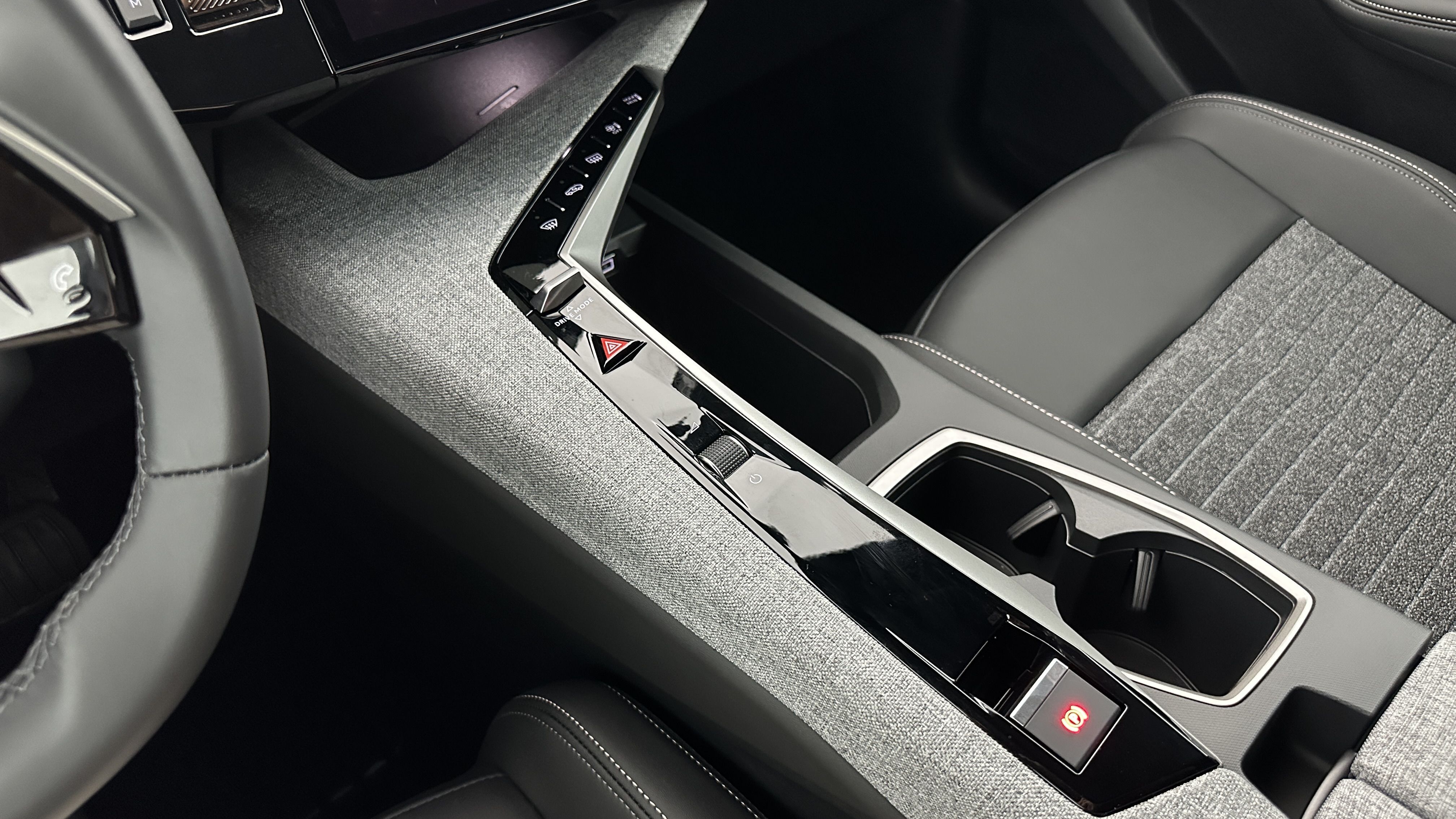 GLI00036201_p53 - PEUGEOT - 5008 - 2025 - photo 18