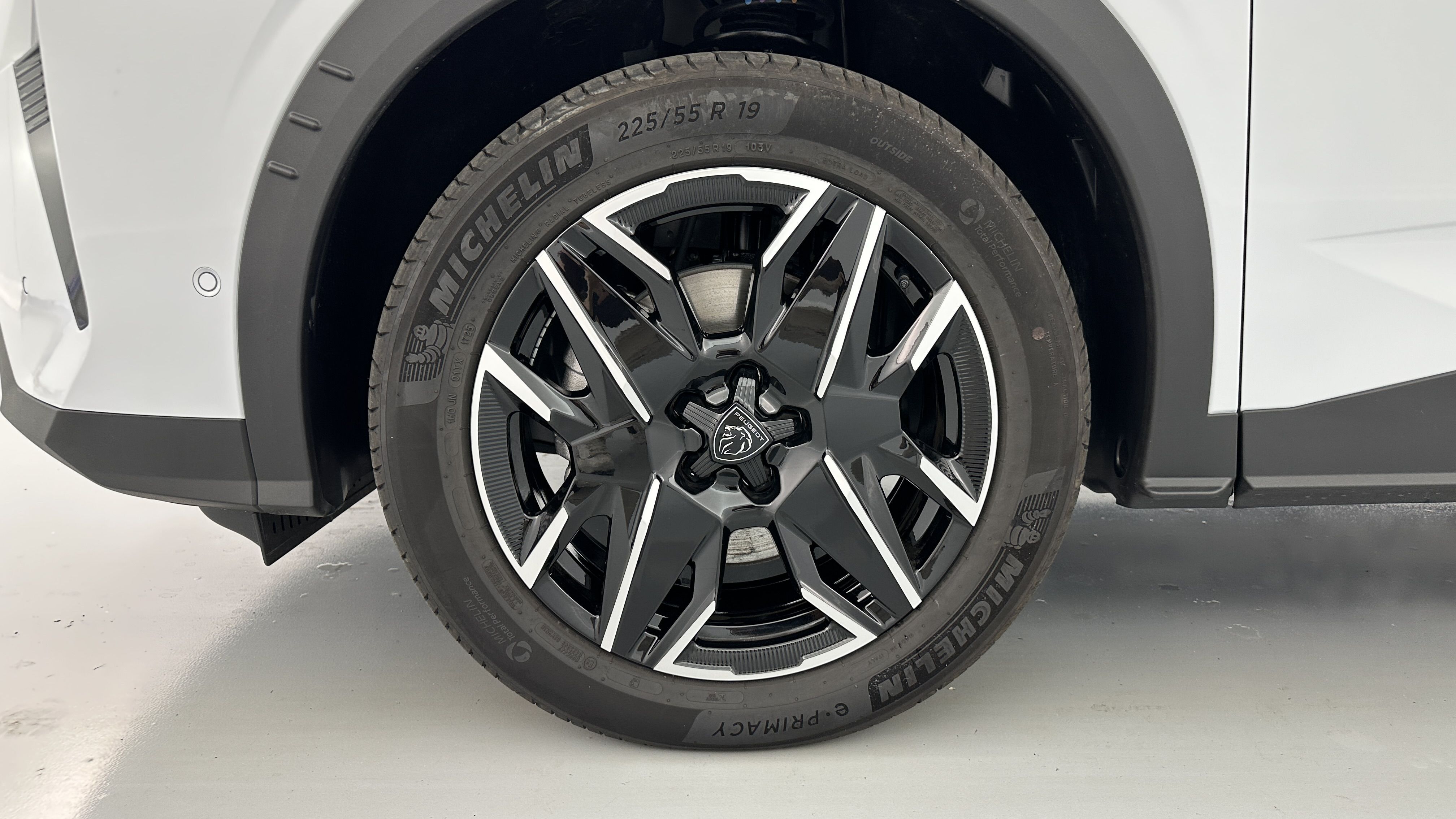 GLI00036199_p53 - PEUGEOT - 5008 - 2025 - photo 13