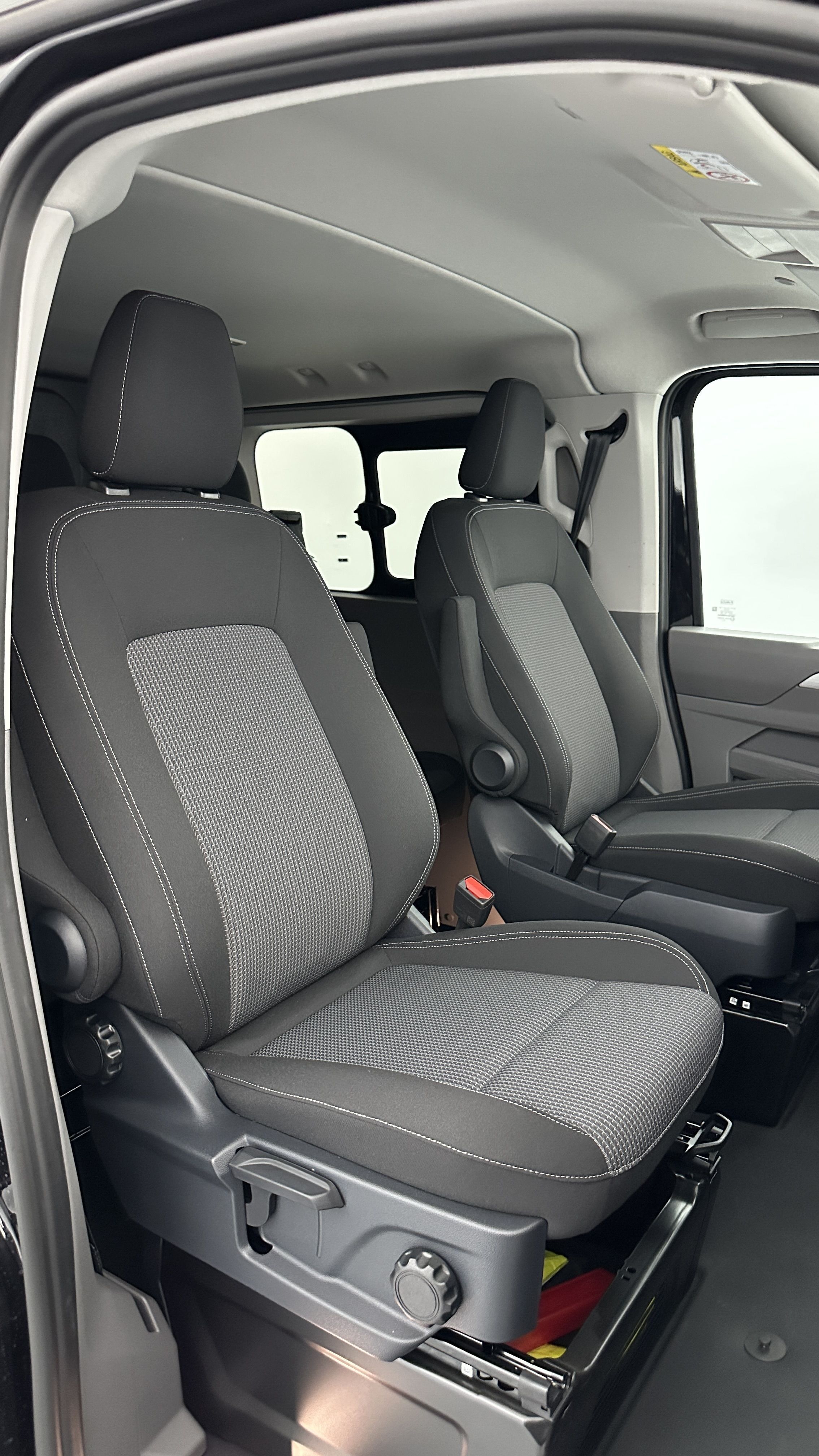 GLI00024039_p53 - VOLKSWAGEN - TRANSPORTER PROCAB - 2026 - photo 13