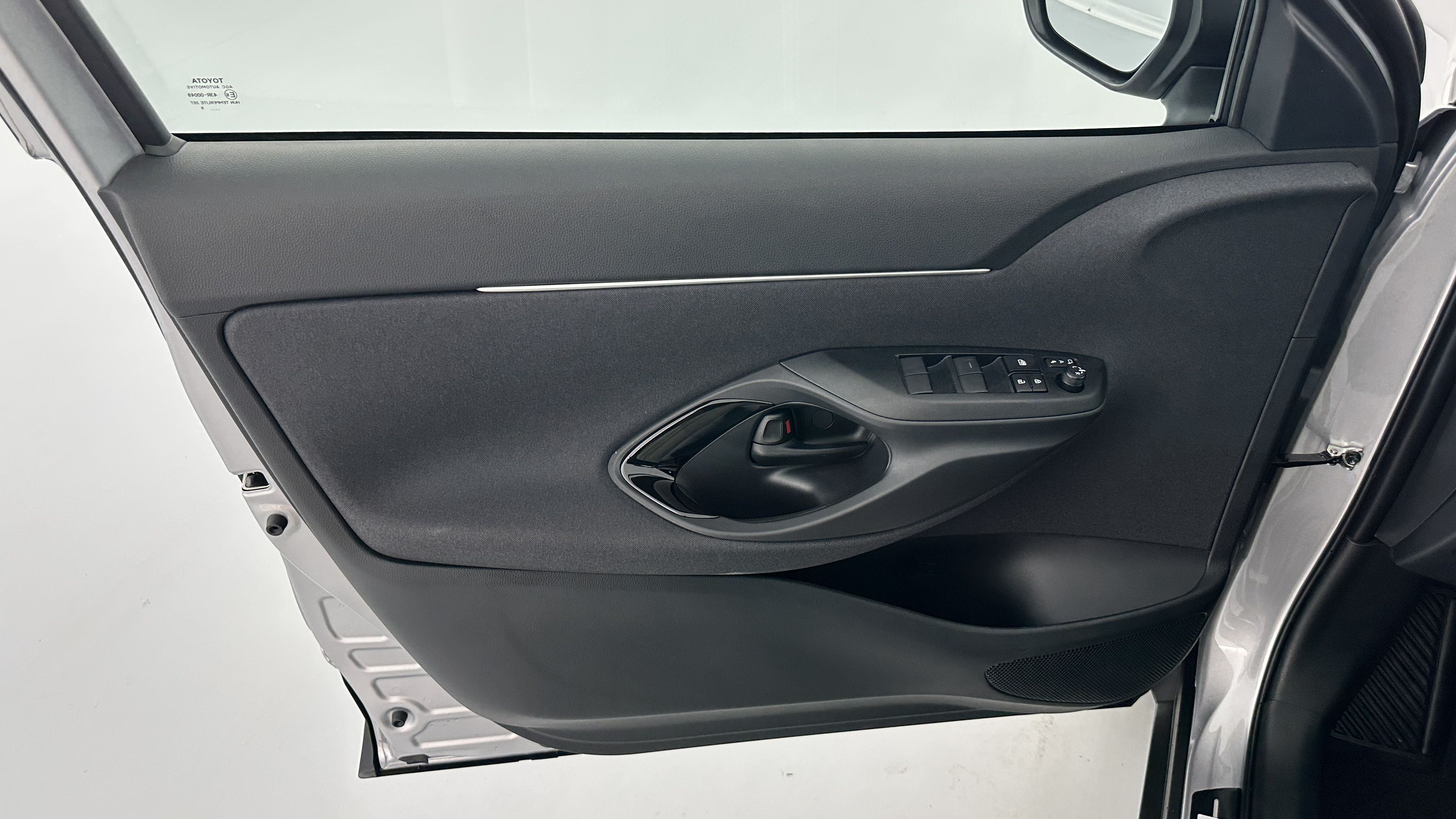 GLI00036693_p53 - TOYOTA - YARIS CROSS - 2026 - photo 12