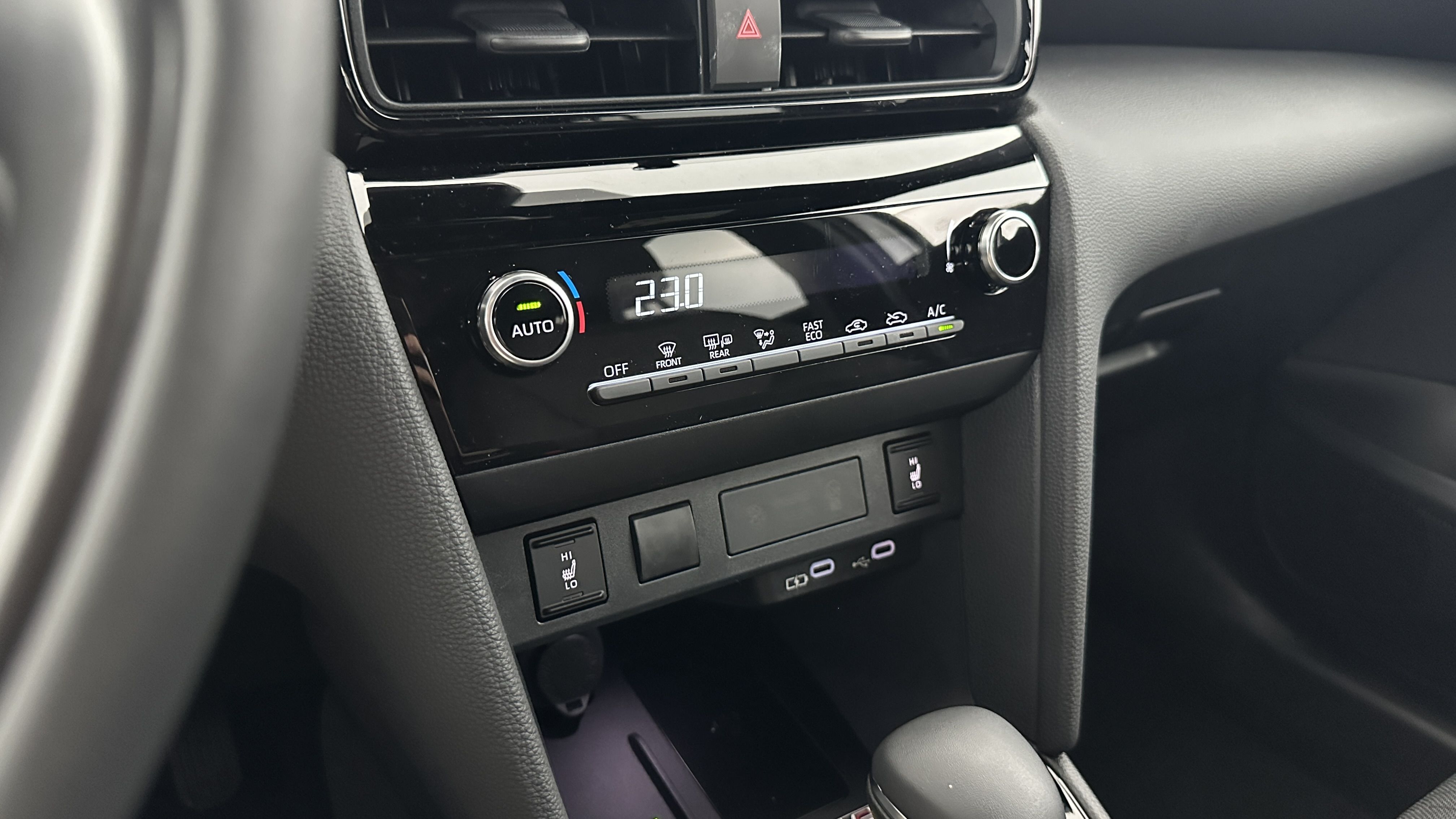 GLI00036689_p53 - TOYOTA - YARIS CROSS - 2026 - photo 19
