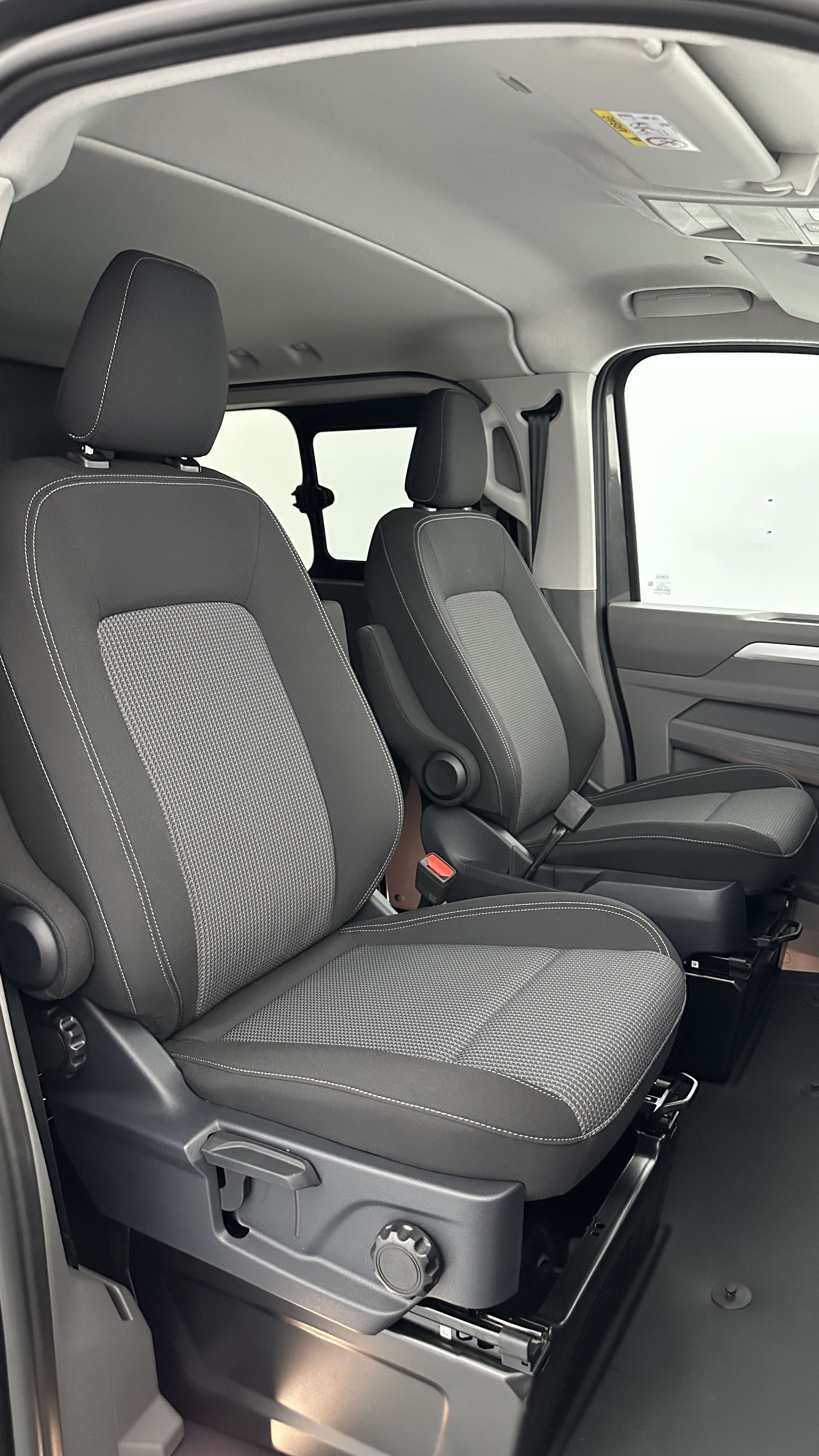 GLI00035049_p53 - VOLKSWAGEN - TRANSPORTER PROCAB - 2026 - photo 13