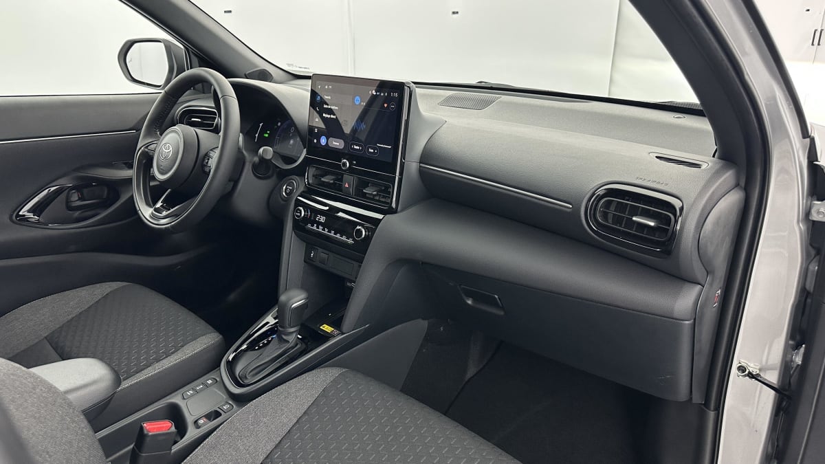 392447_p2 - TOYOTA - YARIS CROSS - 2026 - photo 8