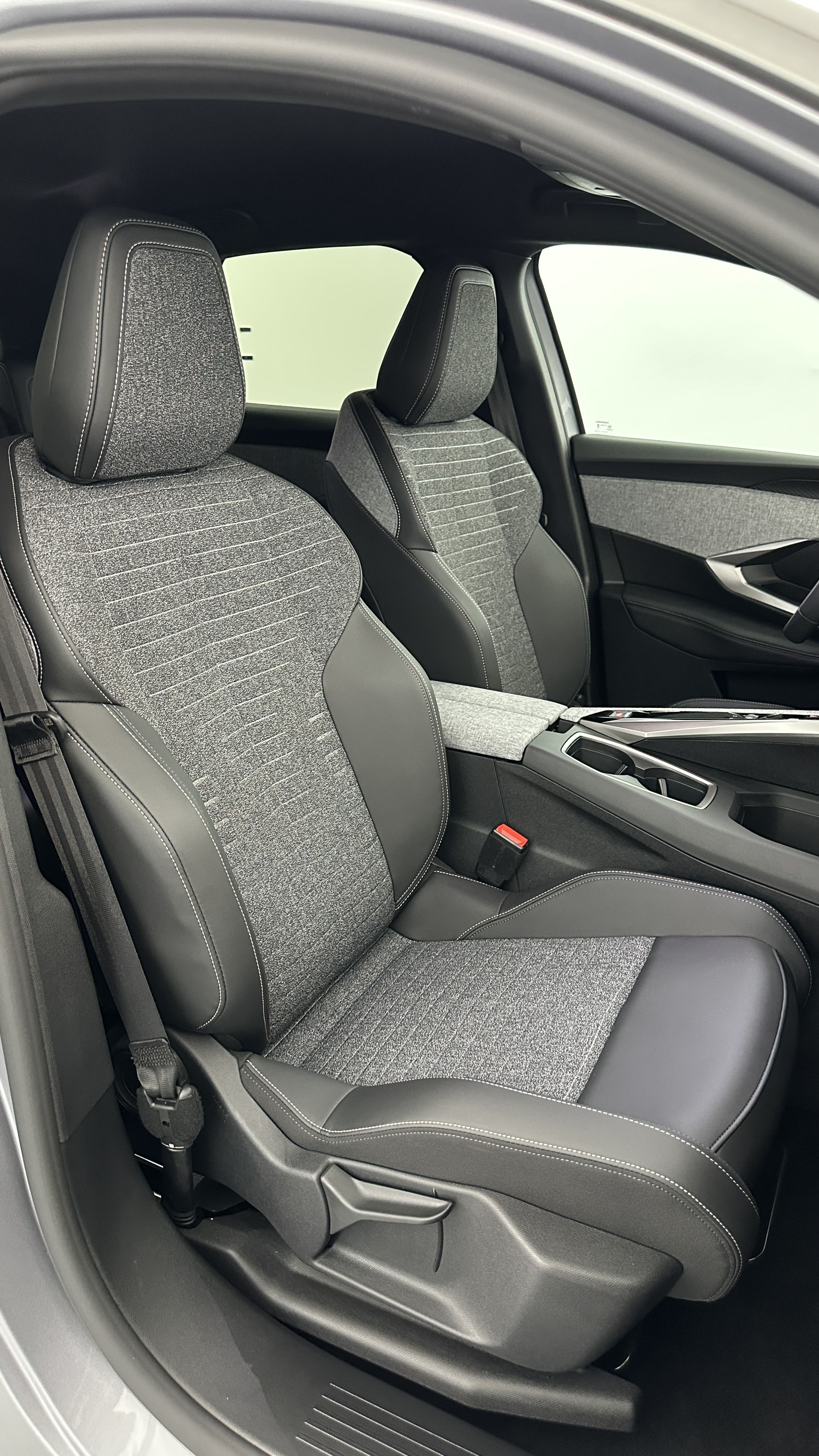 GLI00036176_p53 - PEUGEOT - 3008 - 2025 - photo 17