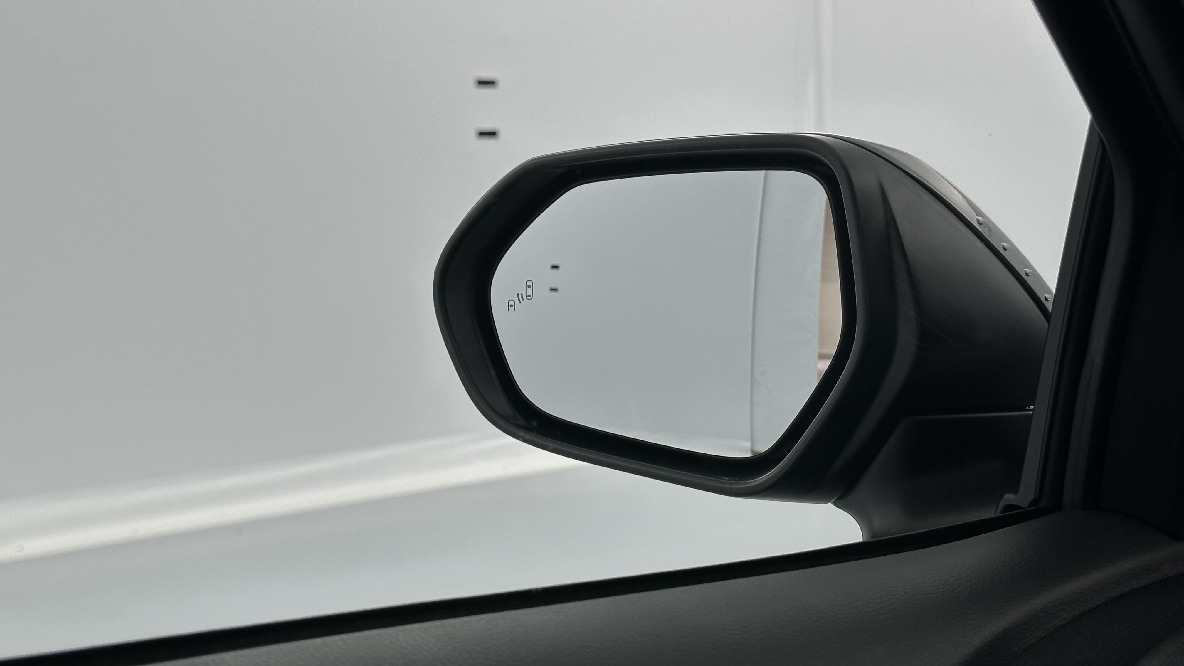 GLI00036697_p53 - TOYOTA - YARIS CROSS - 2026 - photo 22
