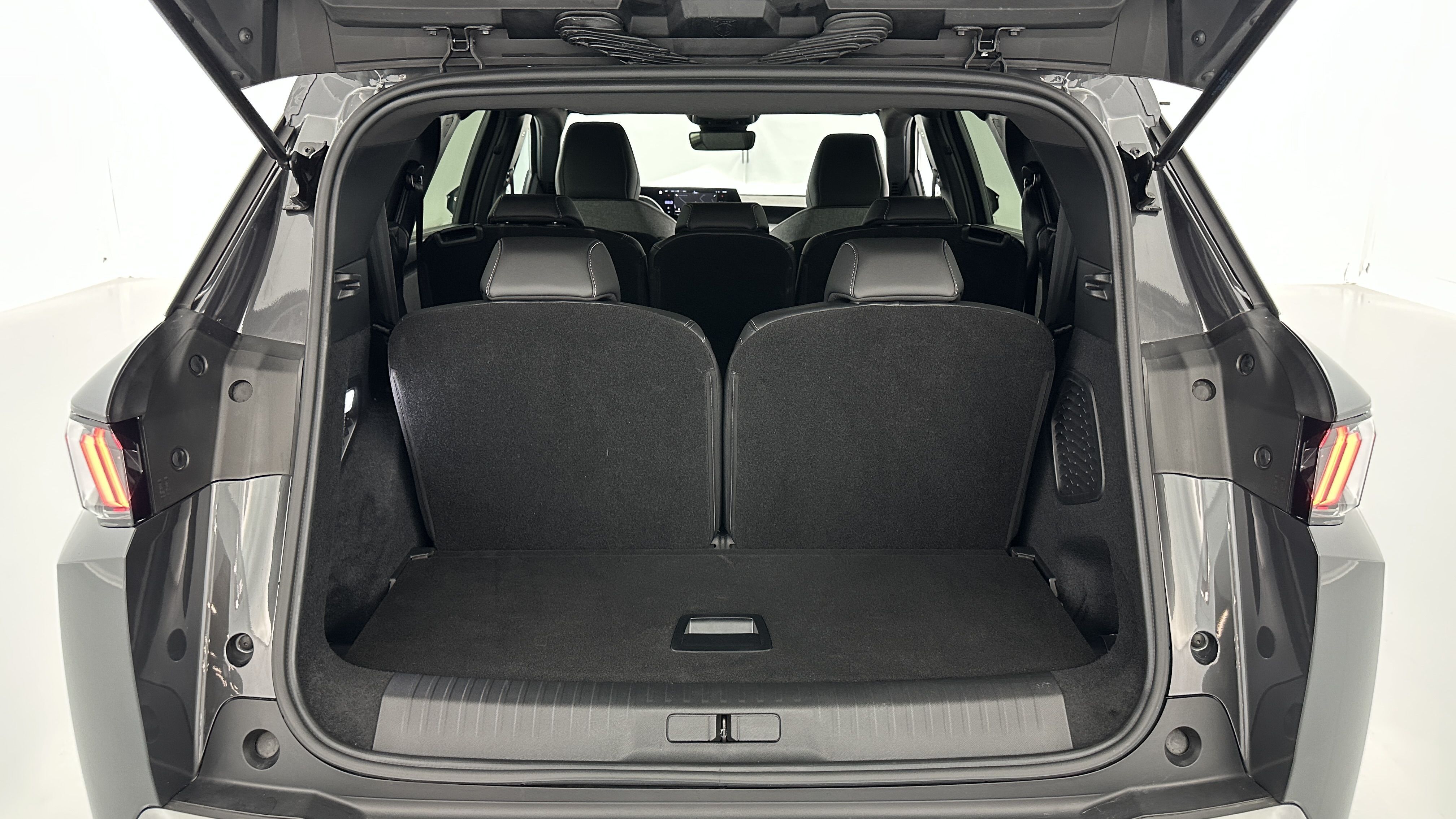 GLI00036198_p53 - PEUGEOT - 5008 - 2025 - photo 11