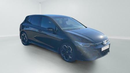 396711_p2 - VOLKSWAGEN - GOLF - 2026