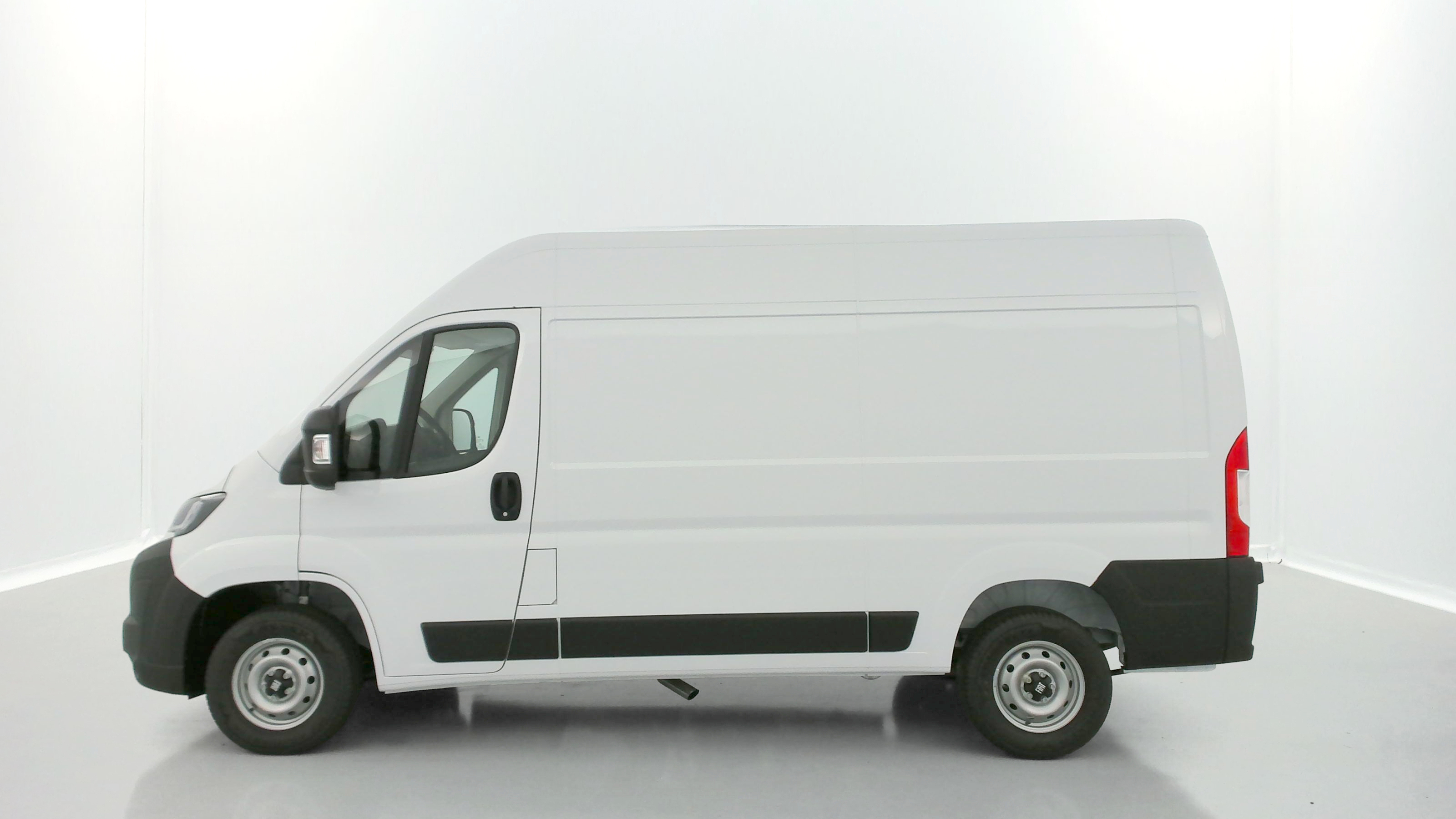 GLI00014756_p53 - FIAT - DUCATO - 2025 - photo 4