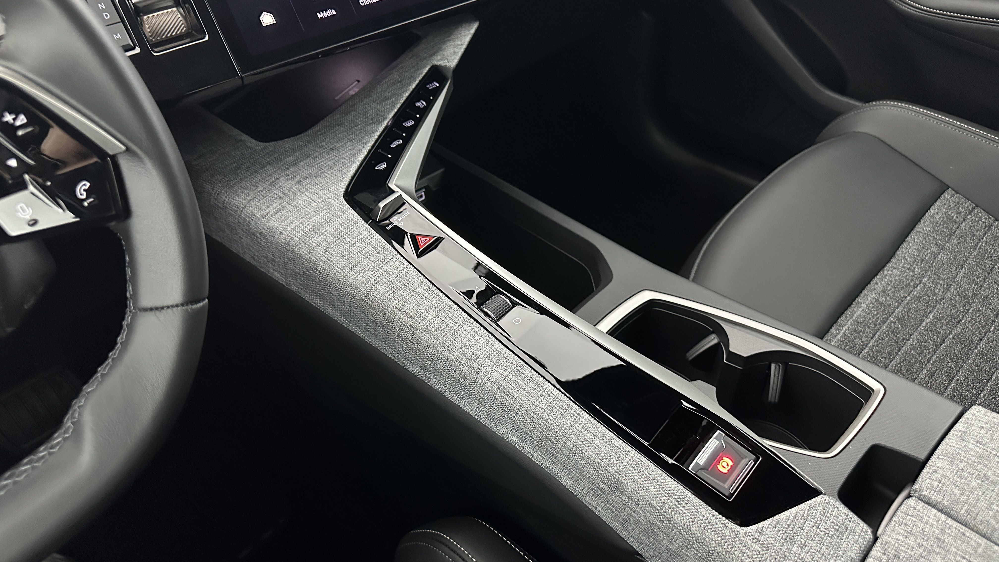 GLI00036167_p53 - PEUGEOT - 3008 - 2025 - photo 16
