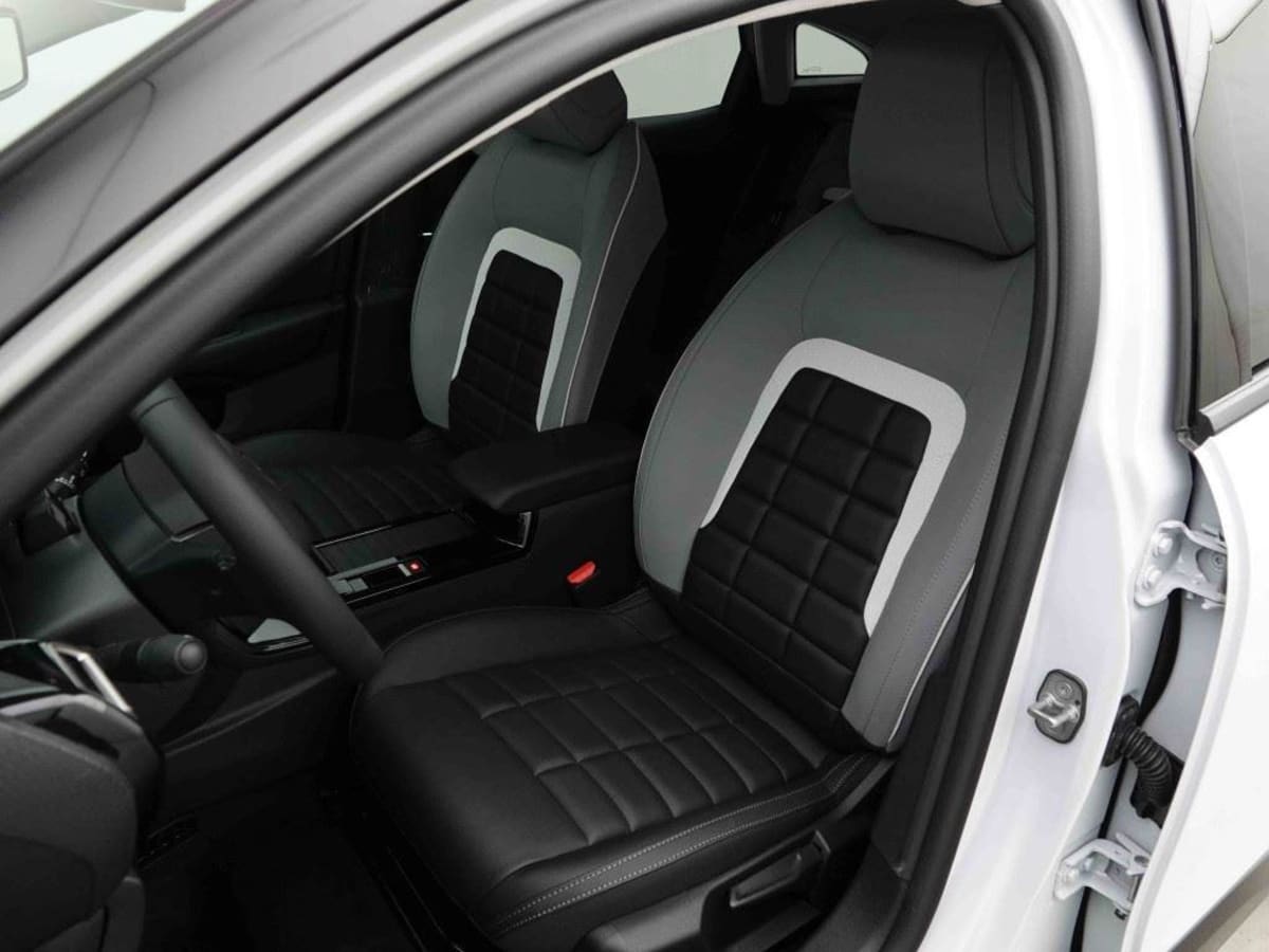 399122_p2 - CITROEN - C4 - 2026 - photo 5