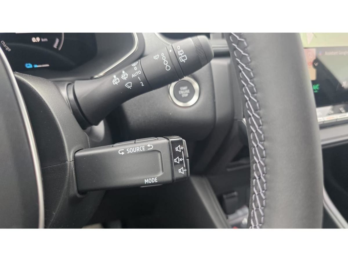 401398_p2 - RENAULT - CAPTUR - 2026 - photo 9