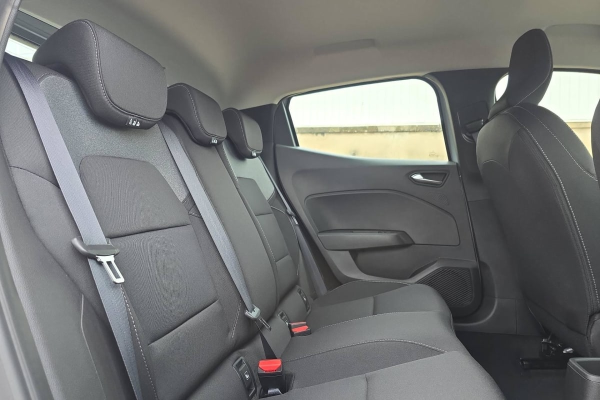 403283_p2 - RENAULT - CLIO 5 - 2025 - photo 10