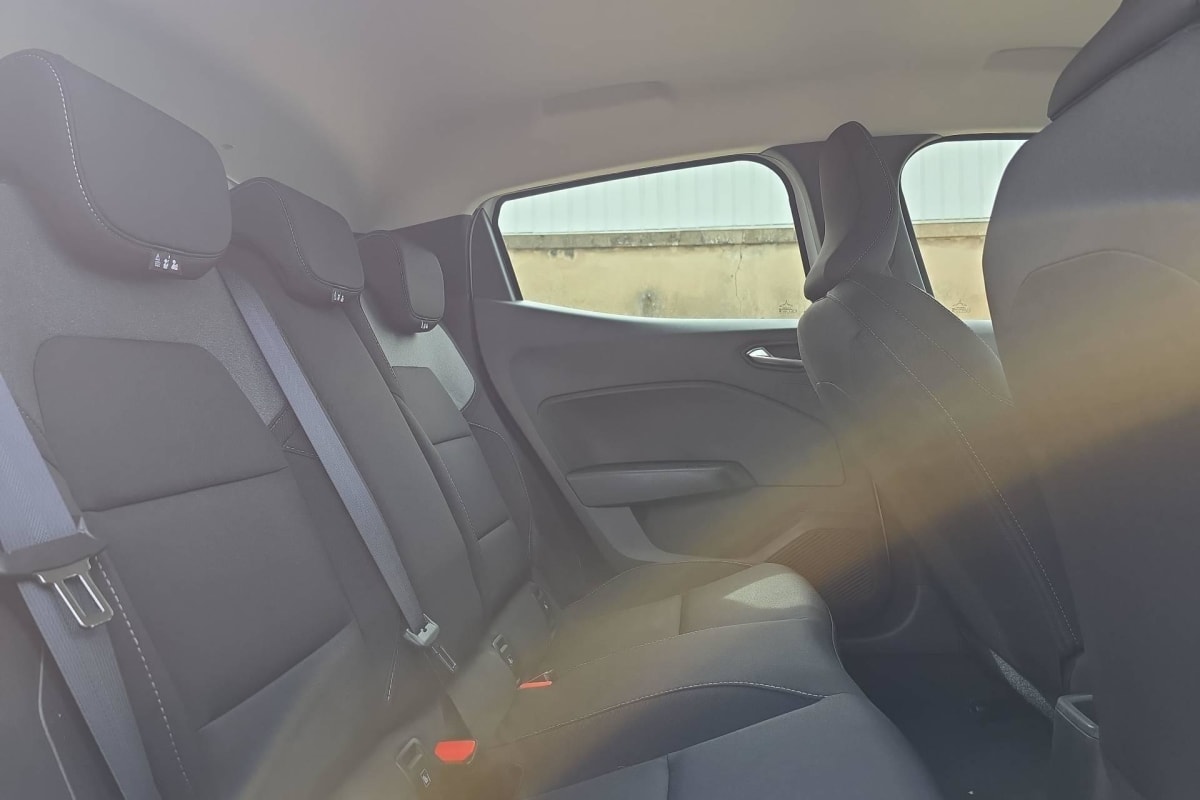 403282_p2 - RENAULT - CLIO 5 - 2025 - photo 10