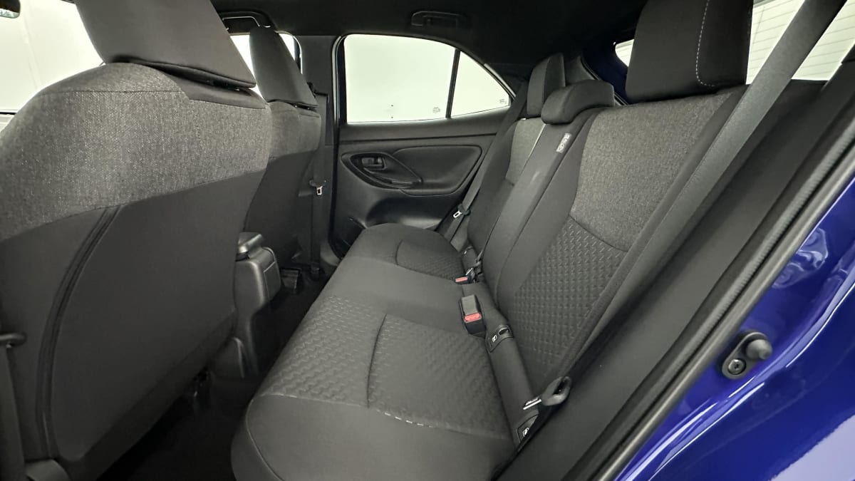 404221_p2 - TOYOTA - YARIS CROSS - 2026 - photo 8